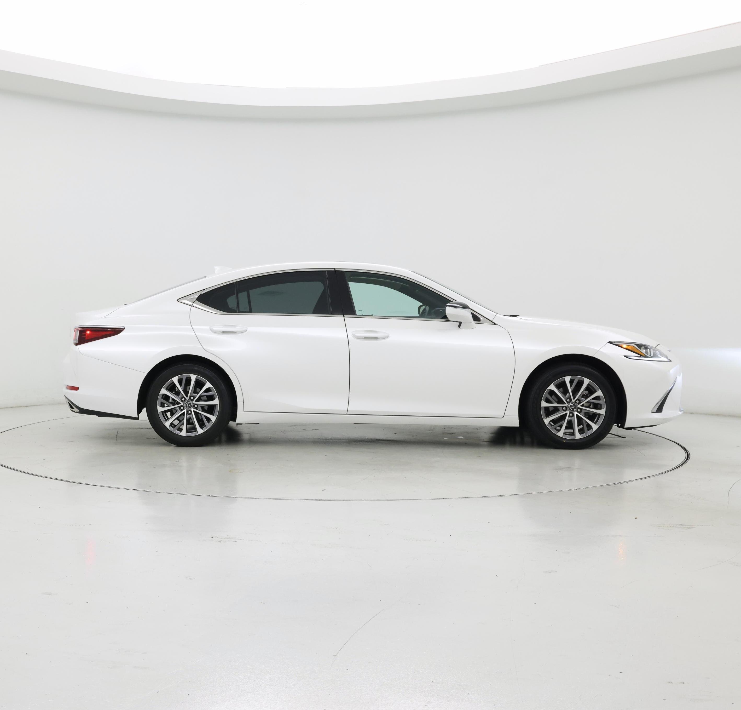 Thumbnail: 2025 Lexus ES - 7