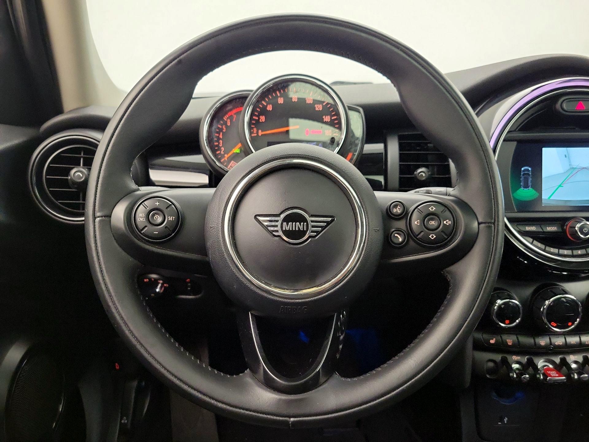 Thumbnail: 2019 MINI Cooper Hardtop - 10