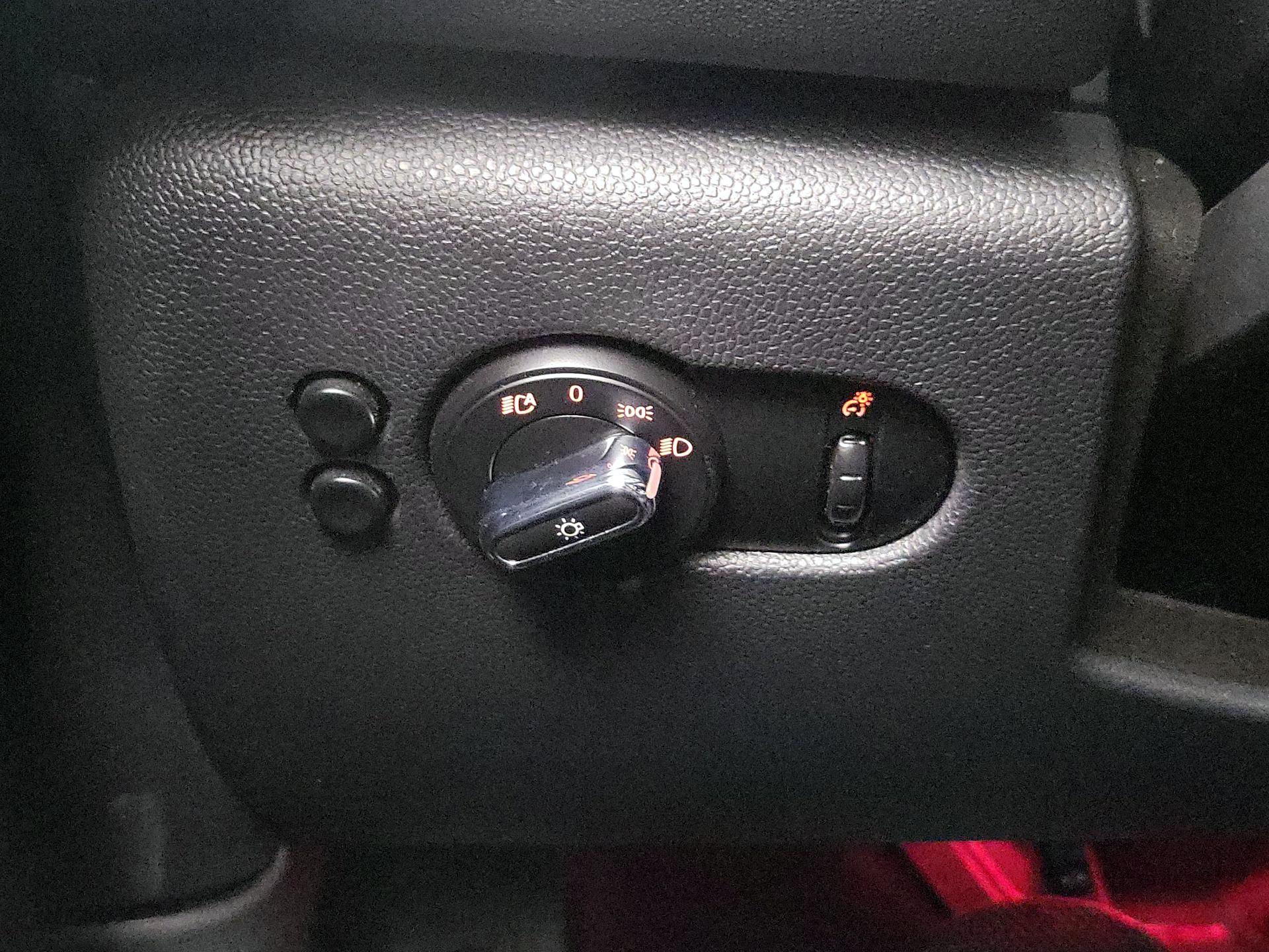 Thumbnail: 2019 MINI Cooper Hardtop - 13