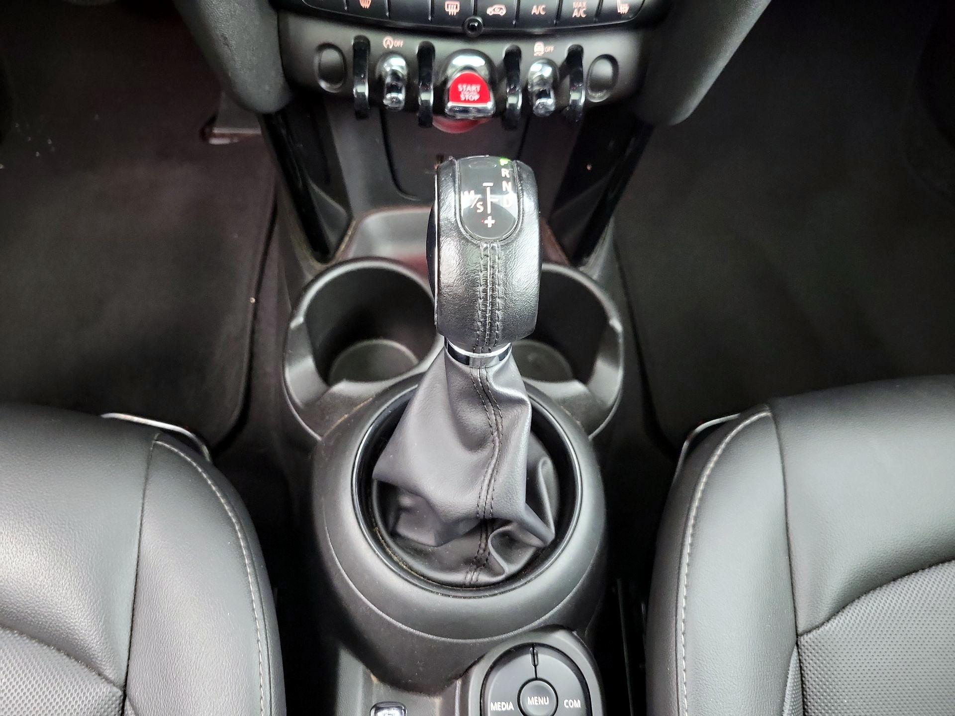 Thumbnail: 2019 MINI Cooper Hardtop - 17