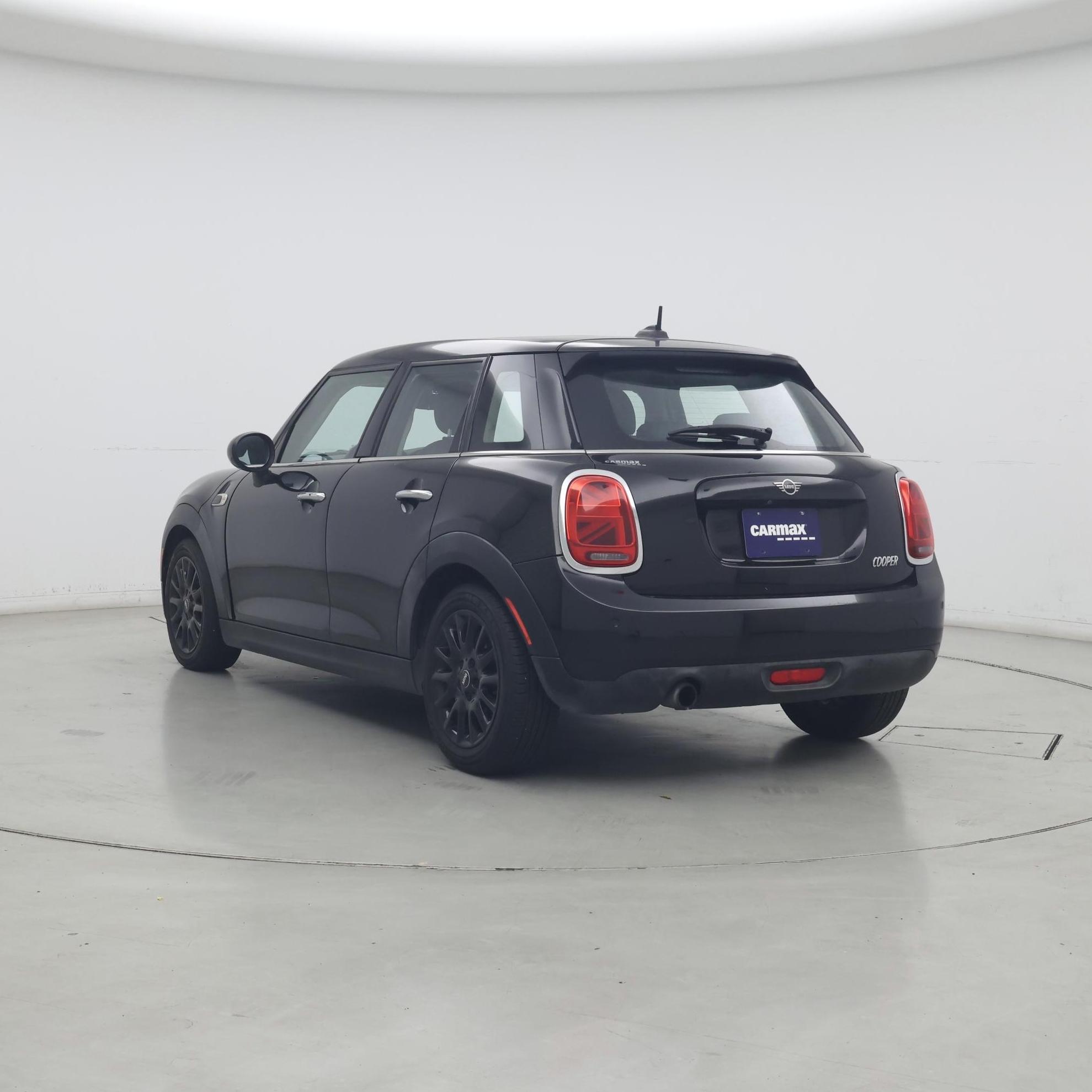 Thumbnail: 2019 MINI Cooper Hardtop - 2