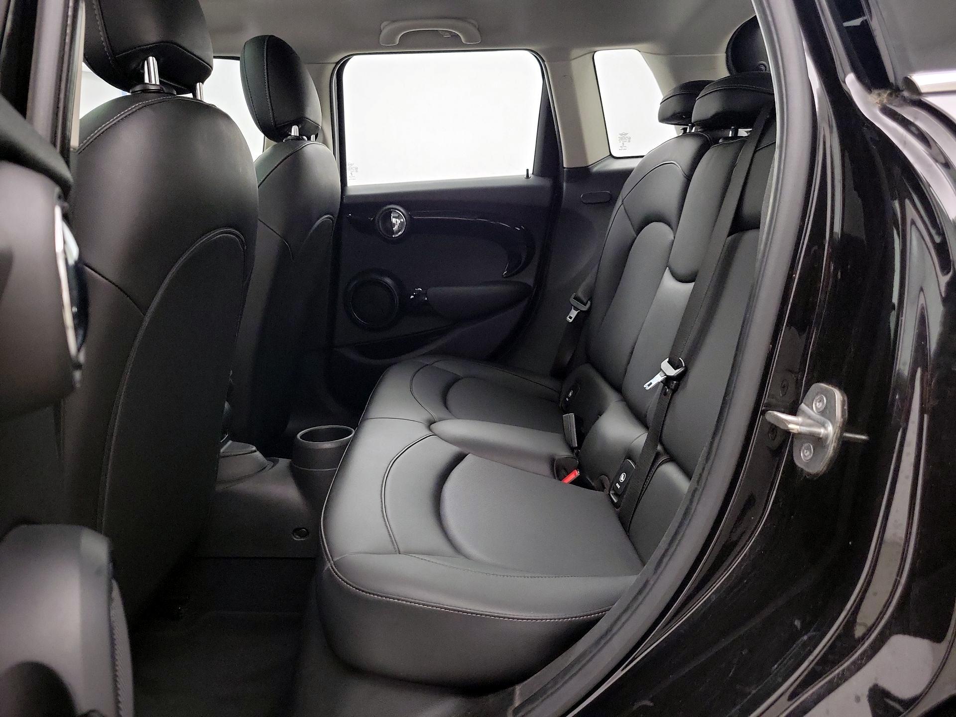Thumbnail: 2019 MINI Cooper Hardtop - 20