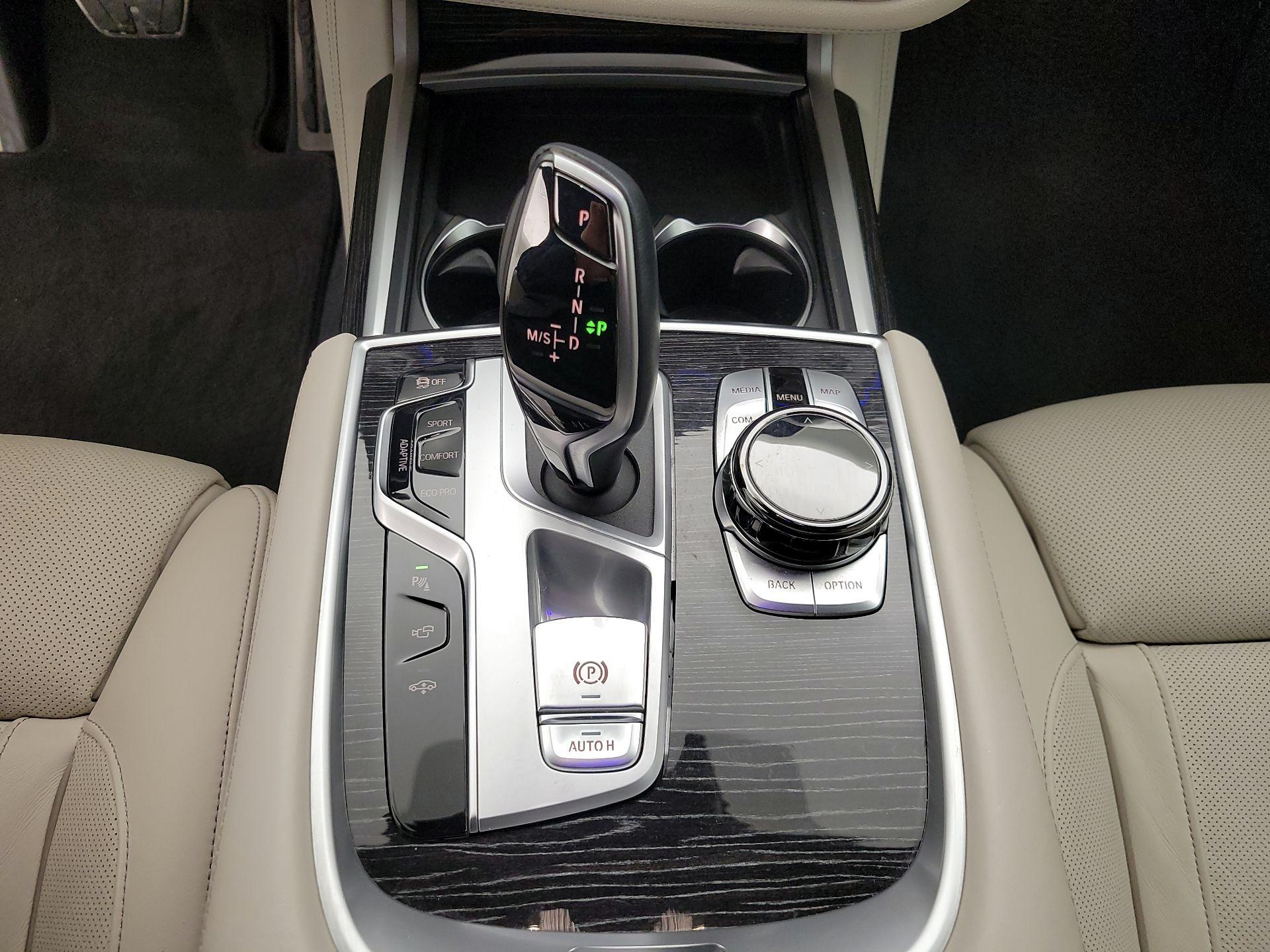 Thumbnail: 2020 BMW 7 Series - 17