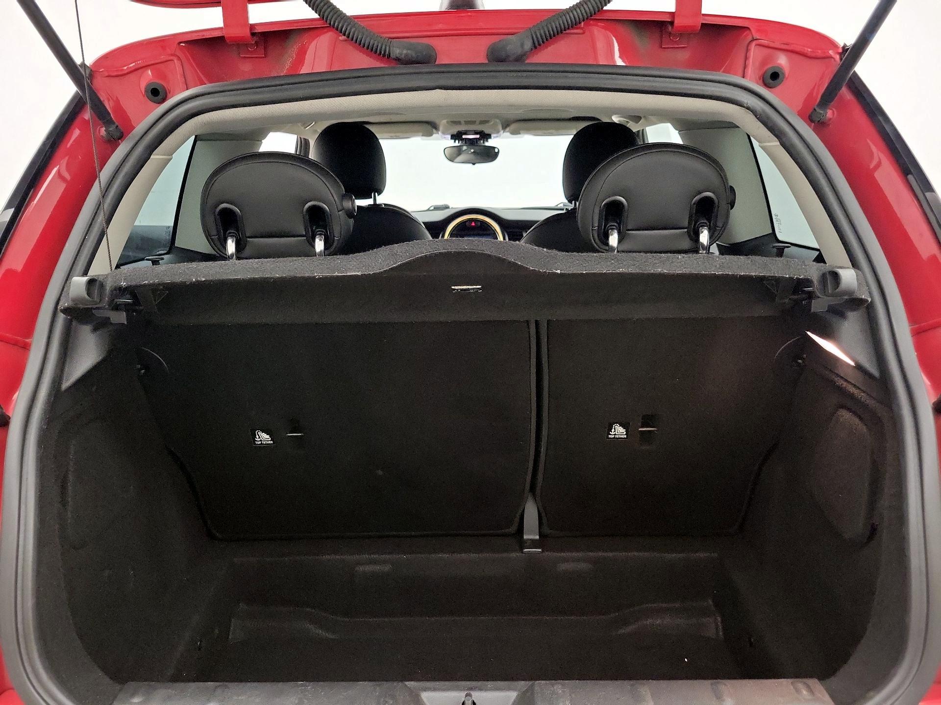 Thumbnail: 2019 MINI Cooper Hardtop - 20