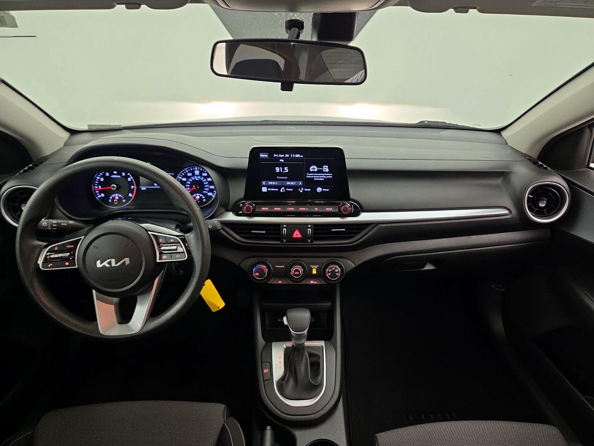 Thumbnail: 2023 Kia Forte - 9