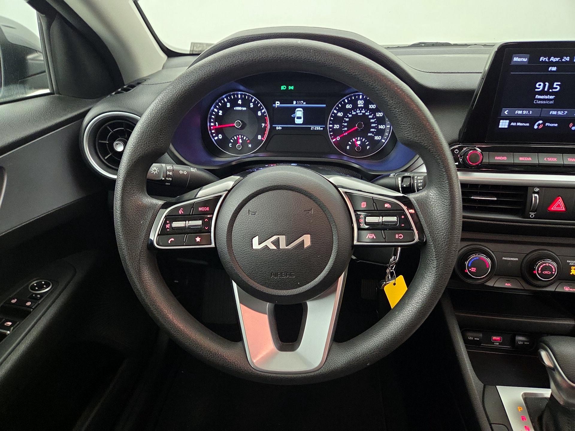 Thumbnail: 2023 Kia Forte - 10