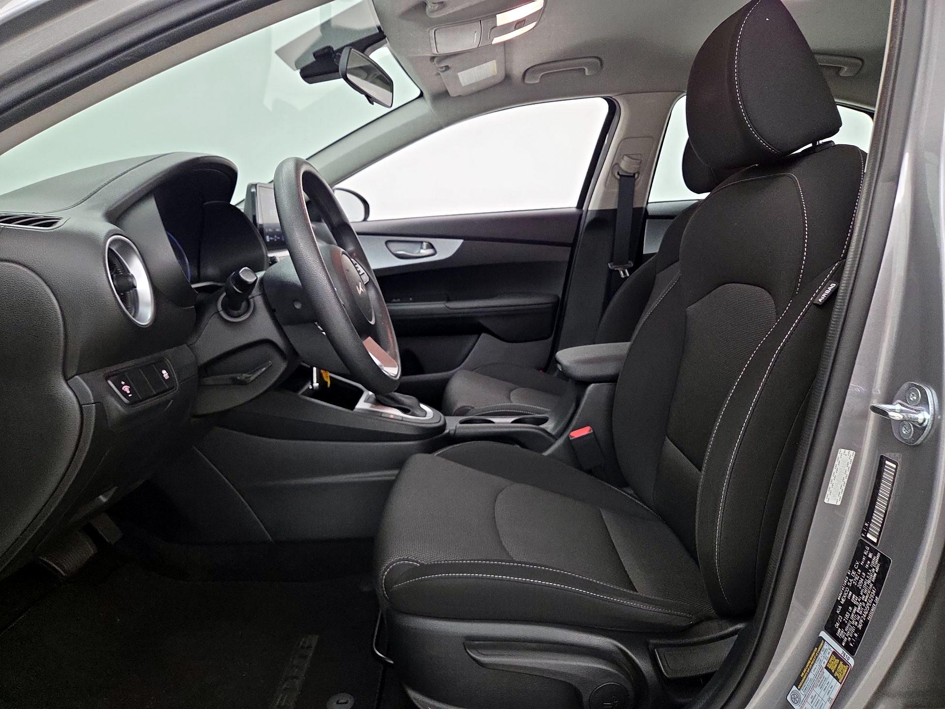 Thumbnail: 2023 Kia Forte - 11