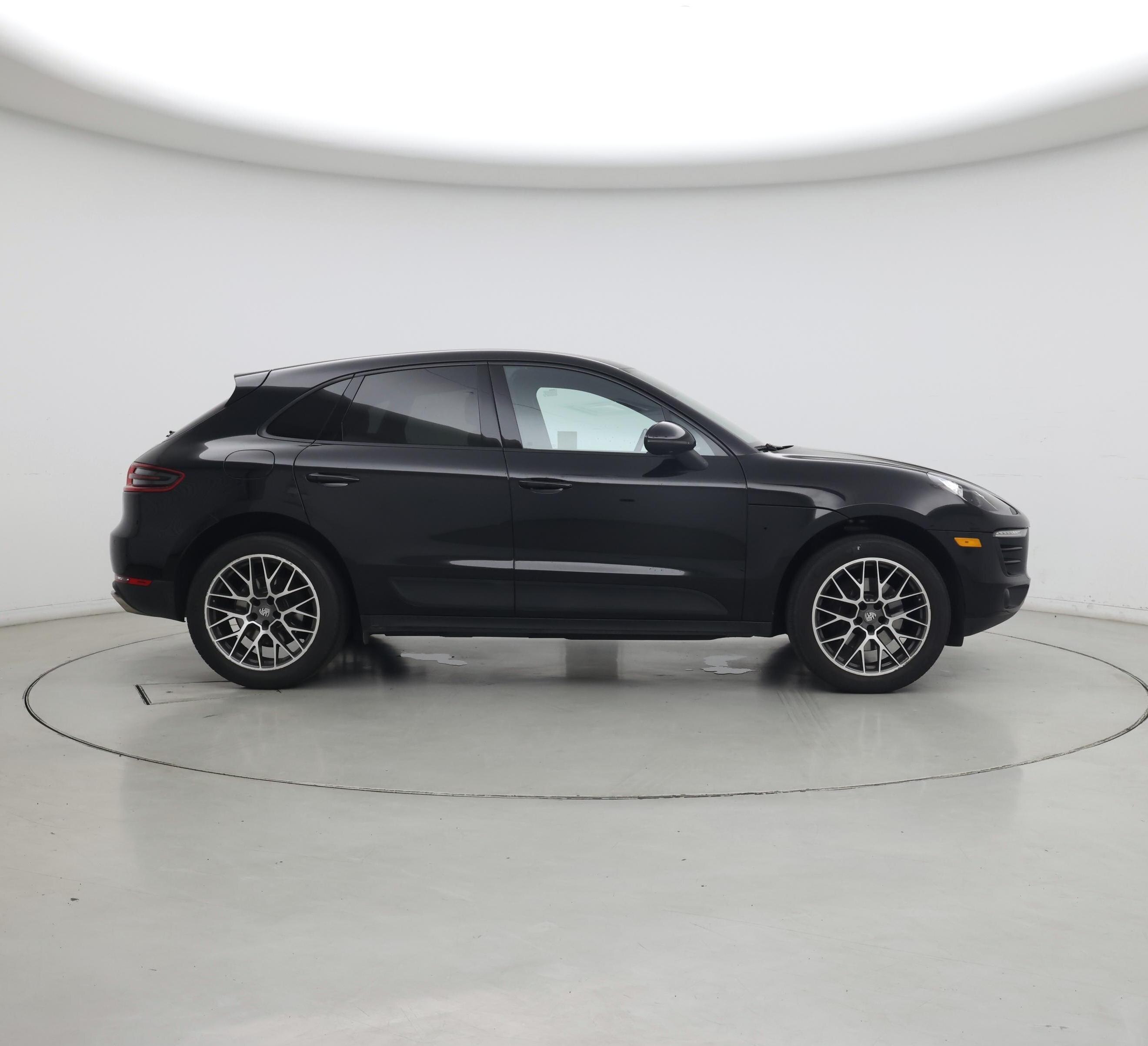 Thumbnail: 2018 Porsche Macan - 7