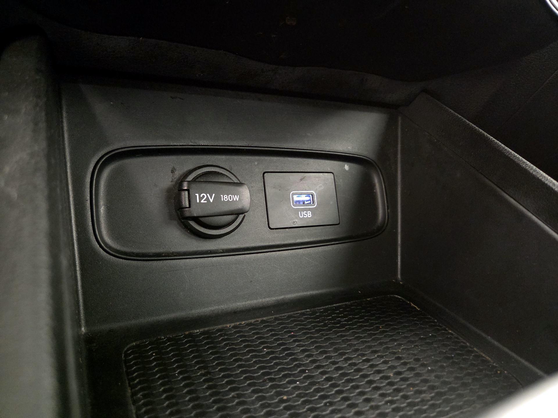 Thumbnail: 2020 Hyundai Venue - 18