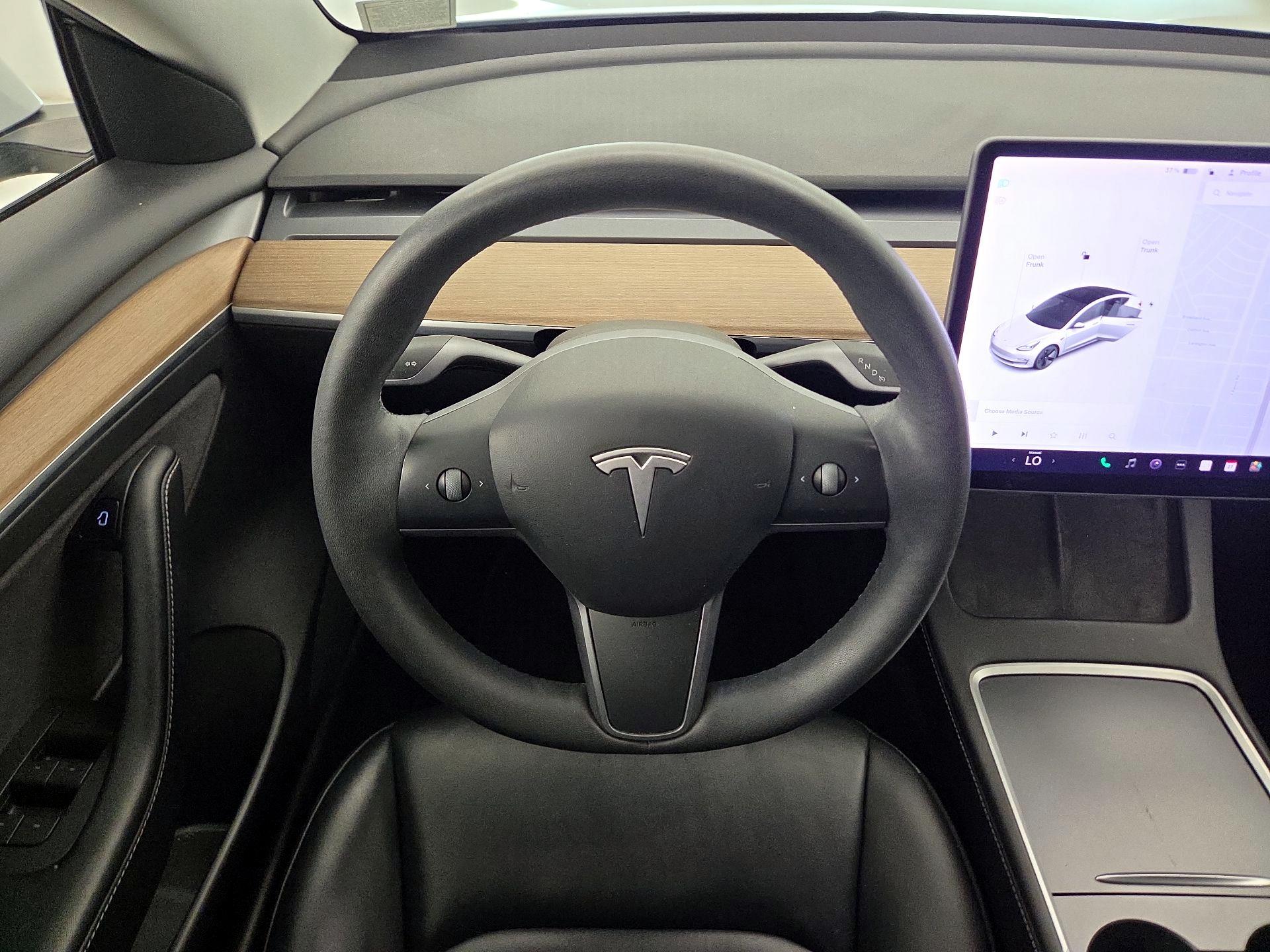 Thumbnail: 2021 Tesla Model 3 - 10