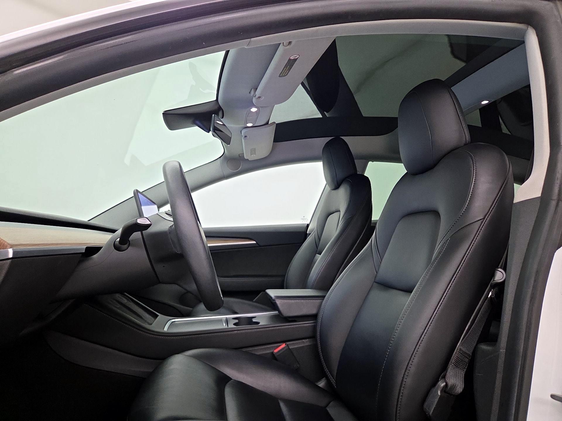 Thumbnail: 2021 Tesla Model 3 - 19