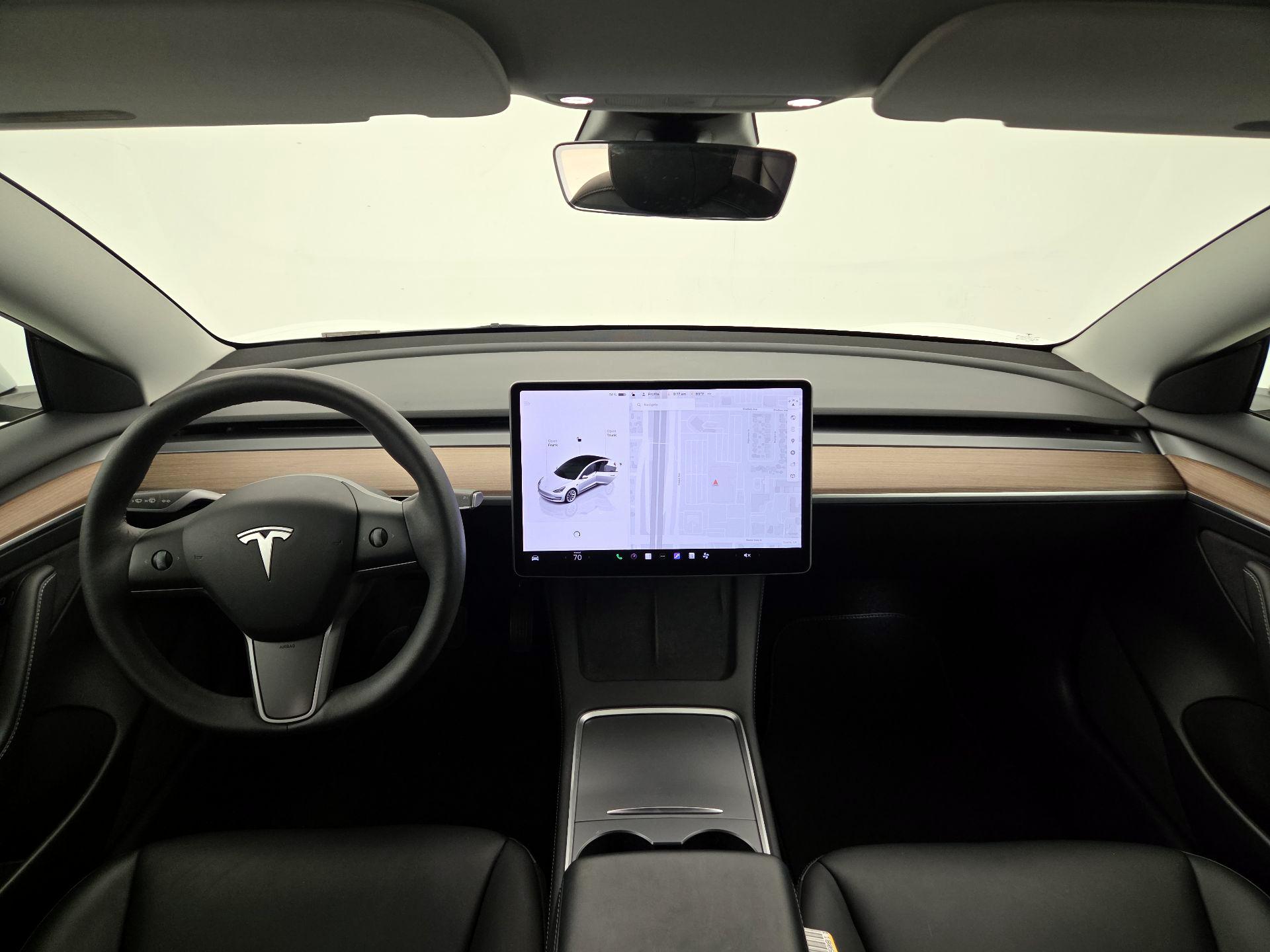 Thumbnail: 2022 Tesla Model 3 - 9