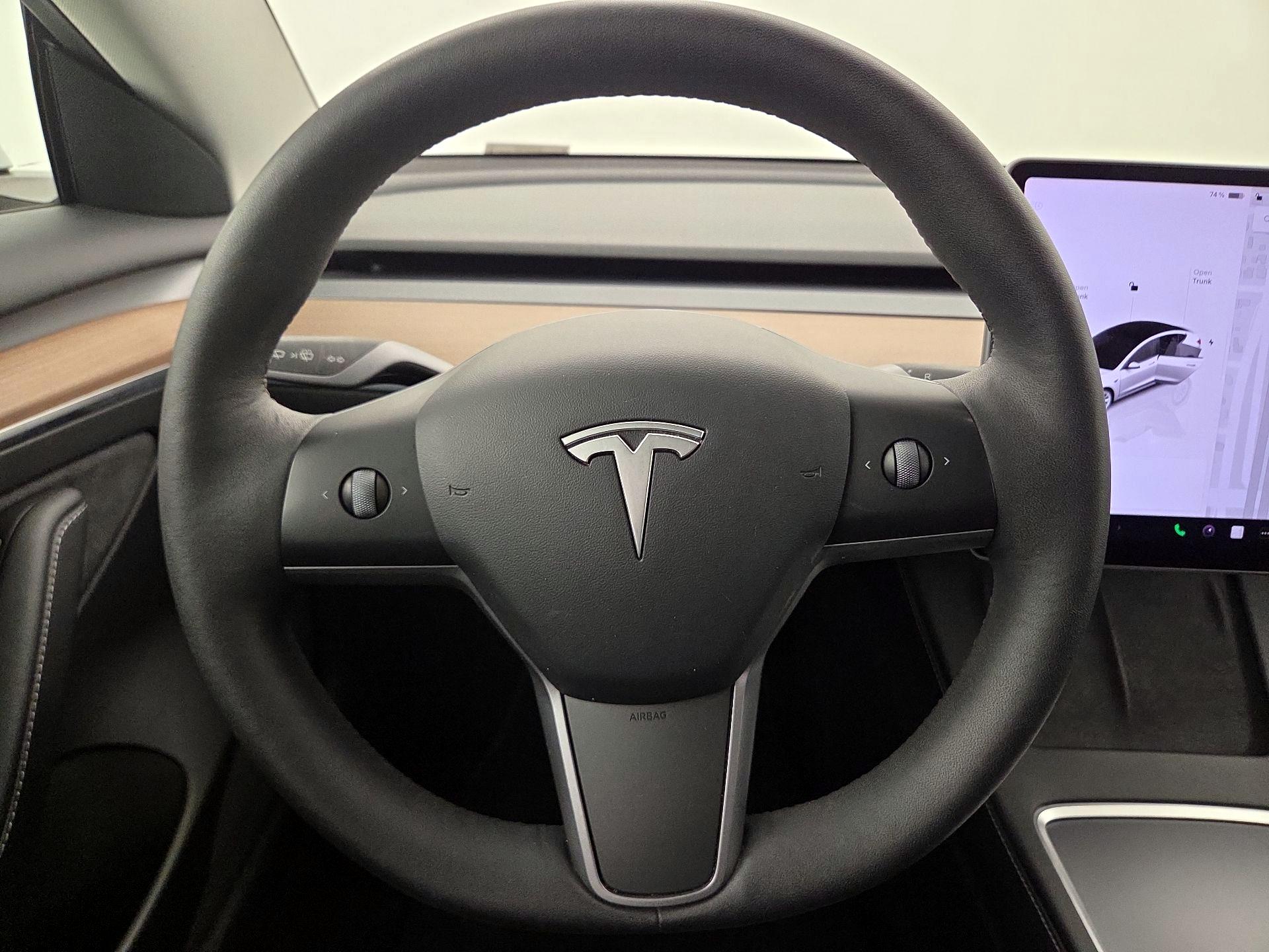 Thumbnail: 2022 Tesla Model 3 - 10