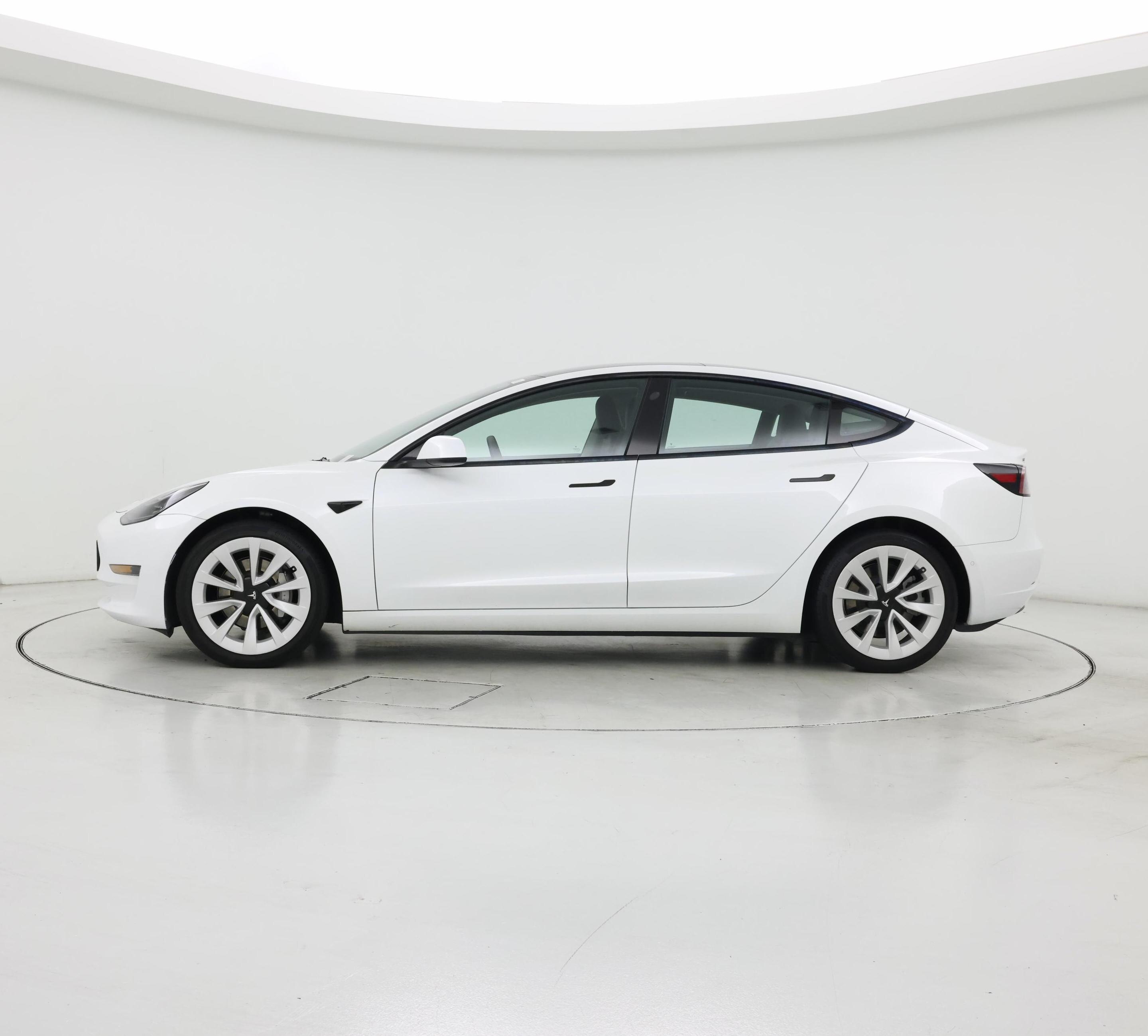 Thumbnail: 2022 Tesla Model 3 - 3