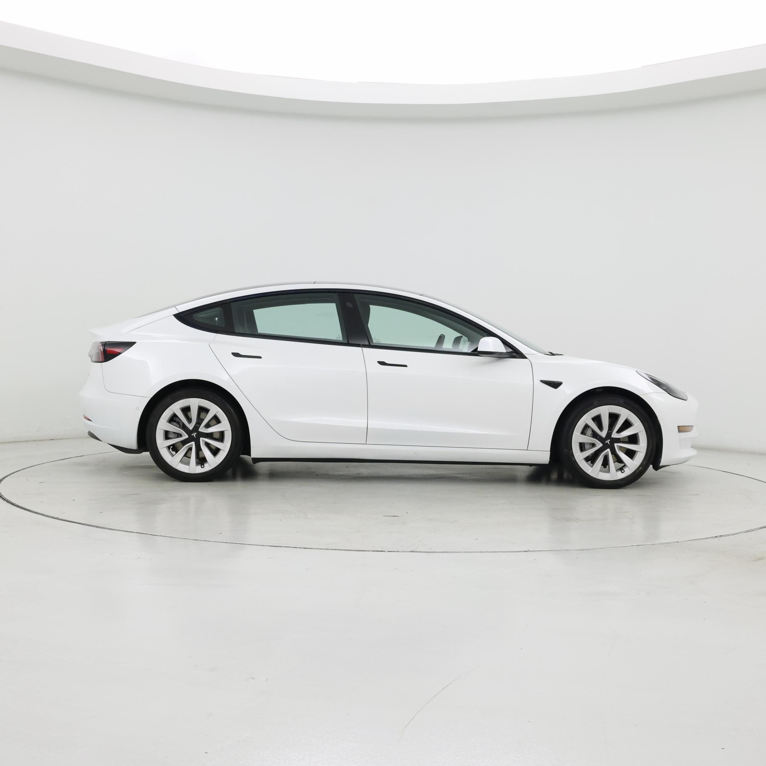 Thumbnail: 2022 Tesla Model 3 - 7