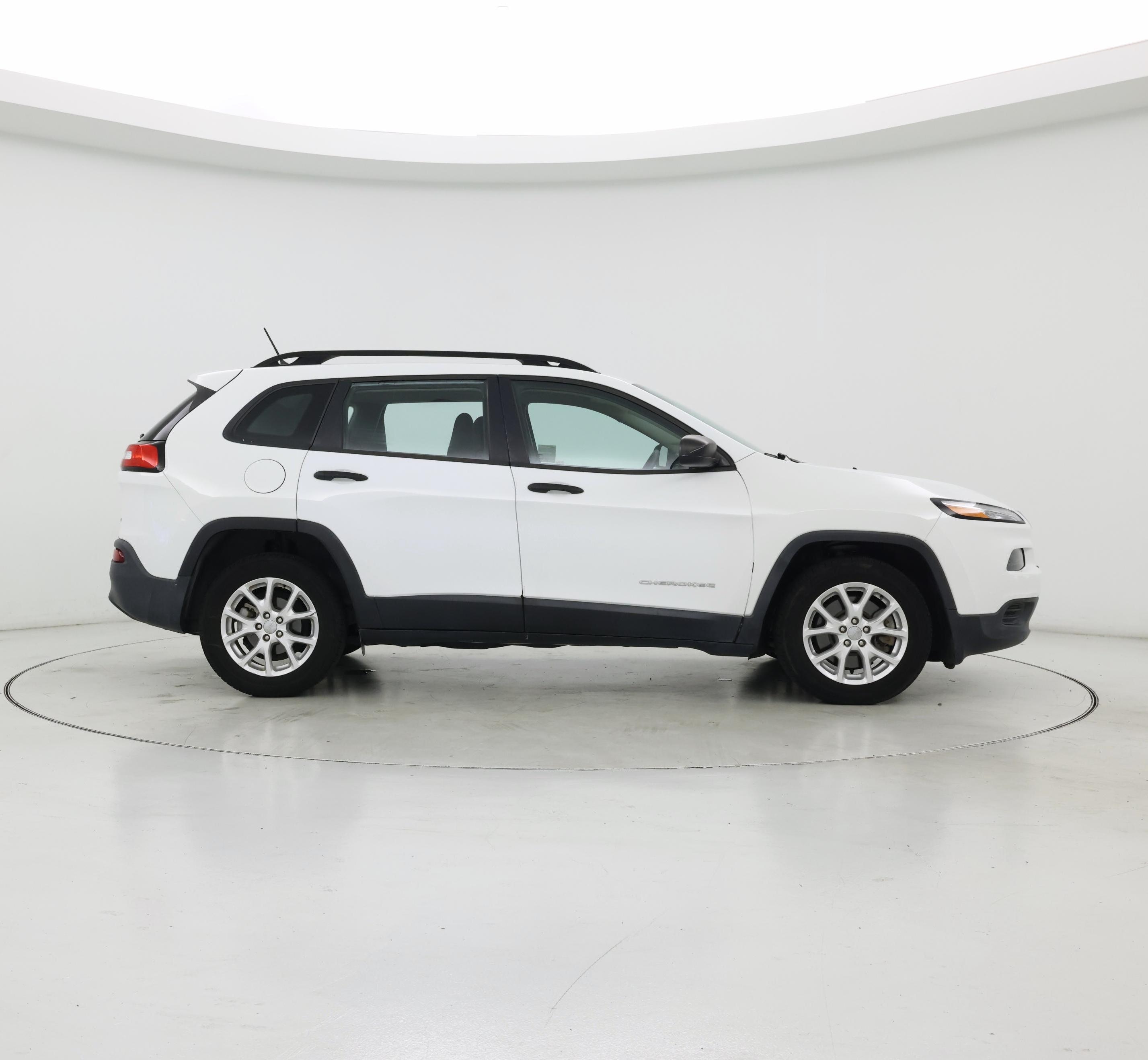 Thumbnail: 2016 Jeep Cherokee - 7