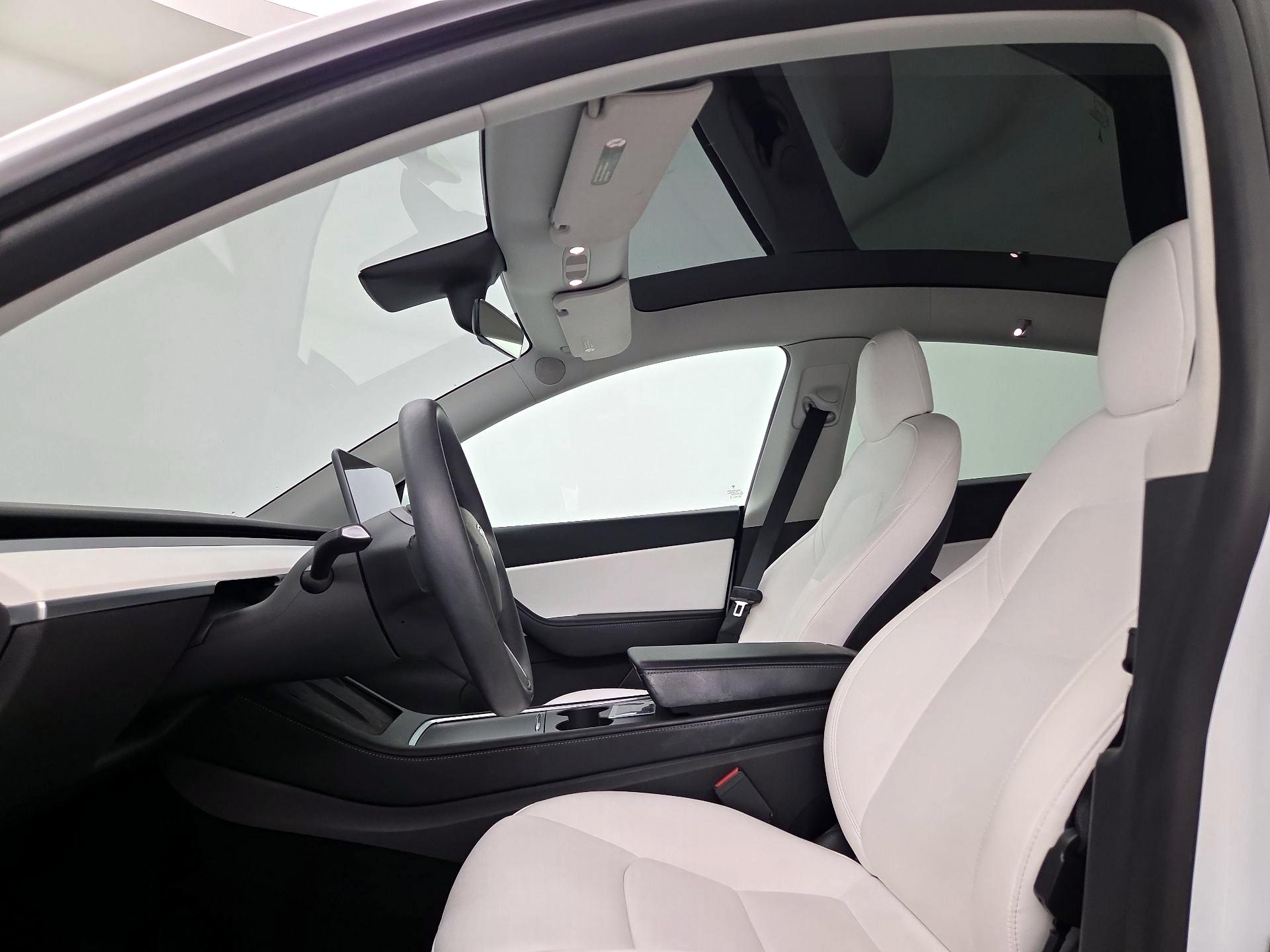 Thumbnail: 2022 Tesla Model Y - 19