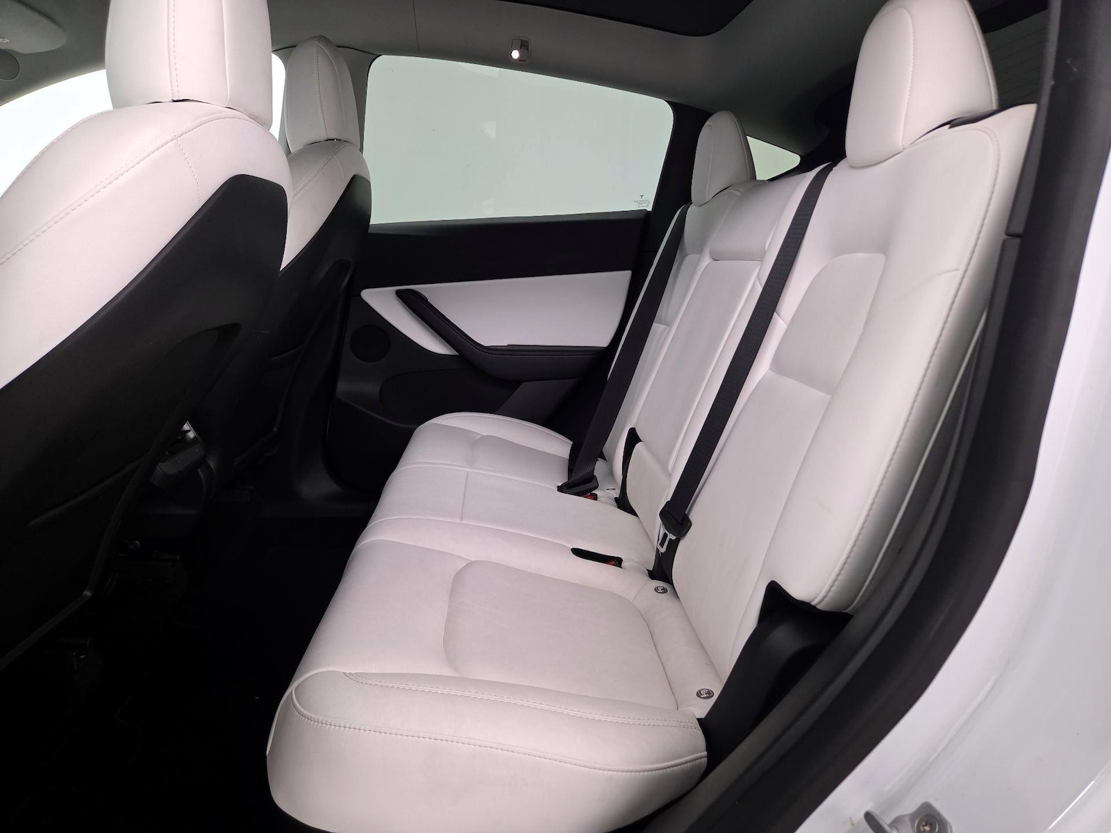 2022 Tesla Model Y Long Range - Photo 21