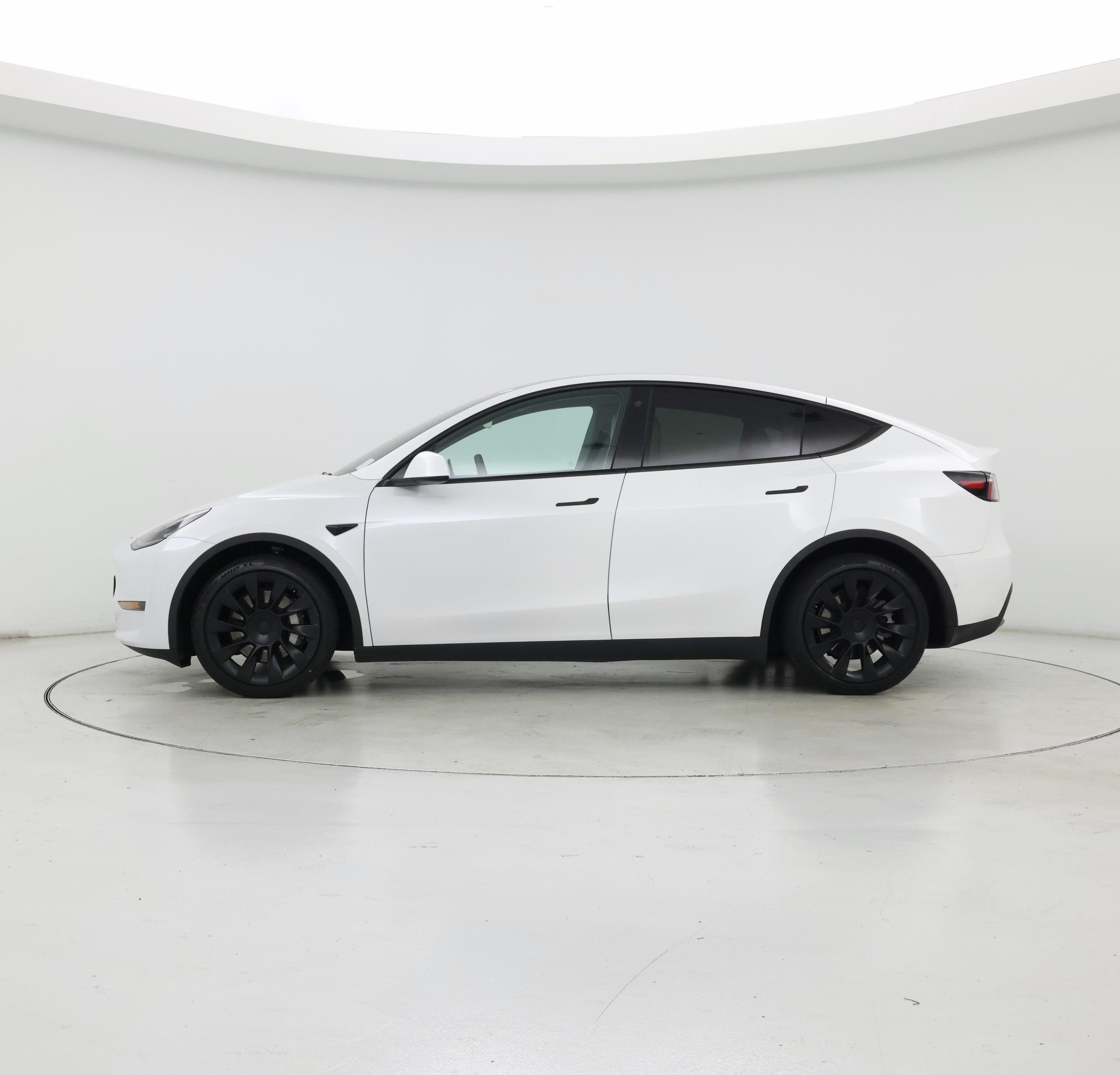 Thumbnail: 2022 Tesla Model Y - 3
