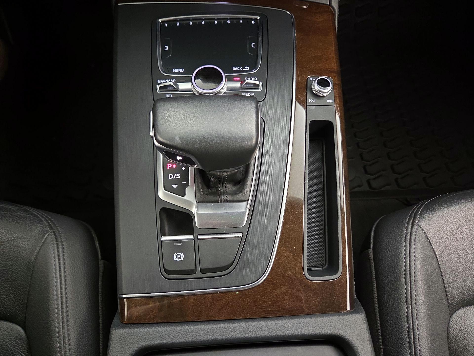 Thumbnail: 2019 Audi Q5 - 18