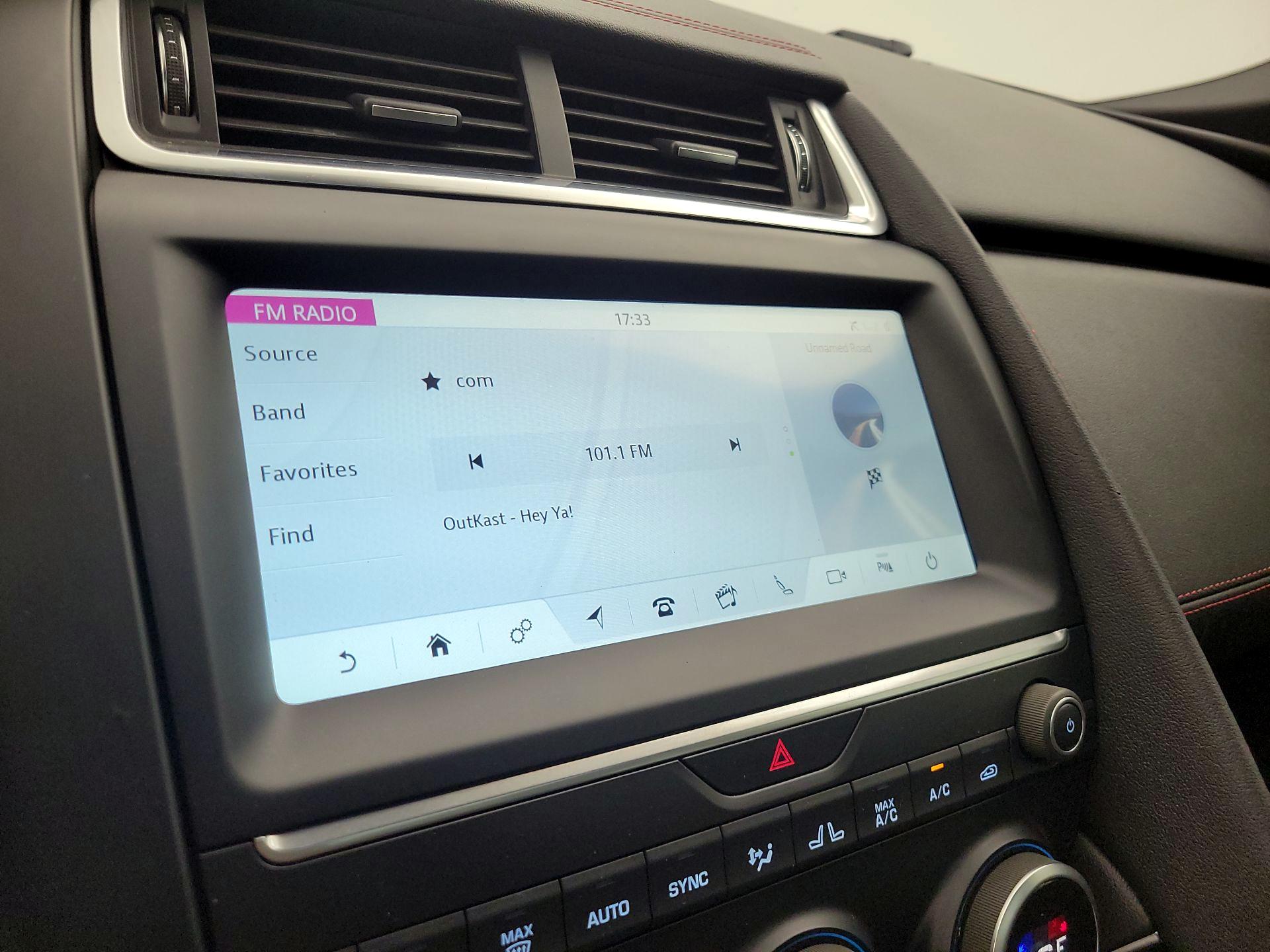 Thumbnail: 2020 Jaguar E-Pace - 15