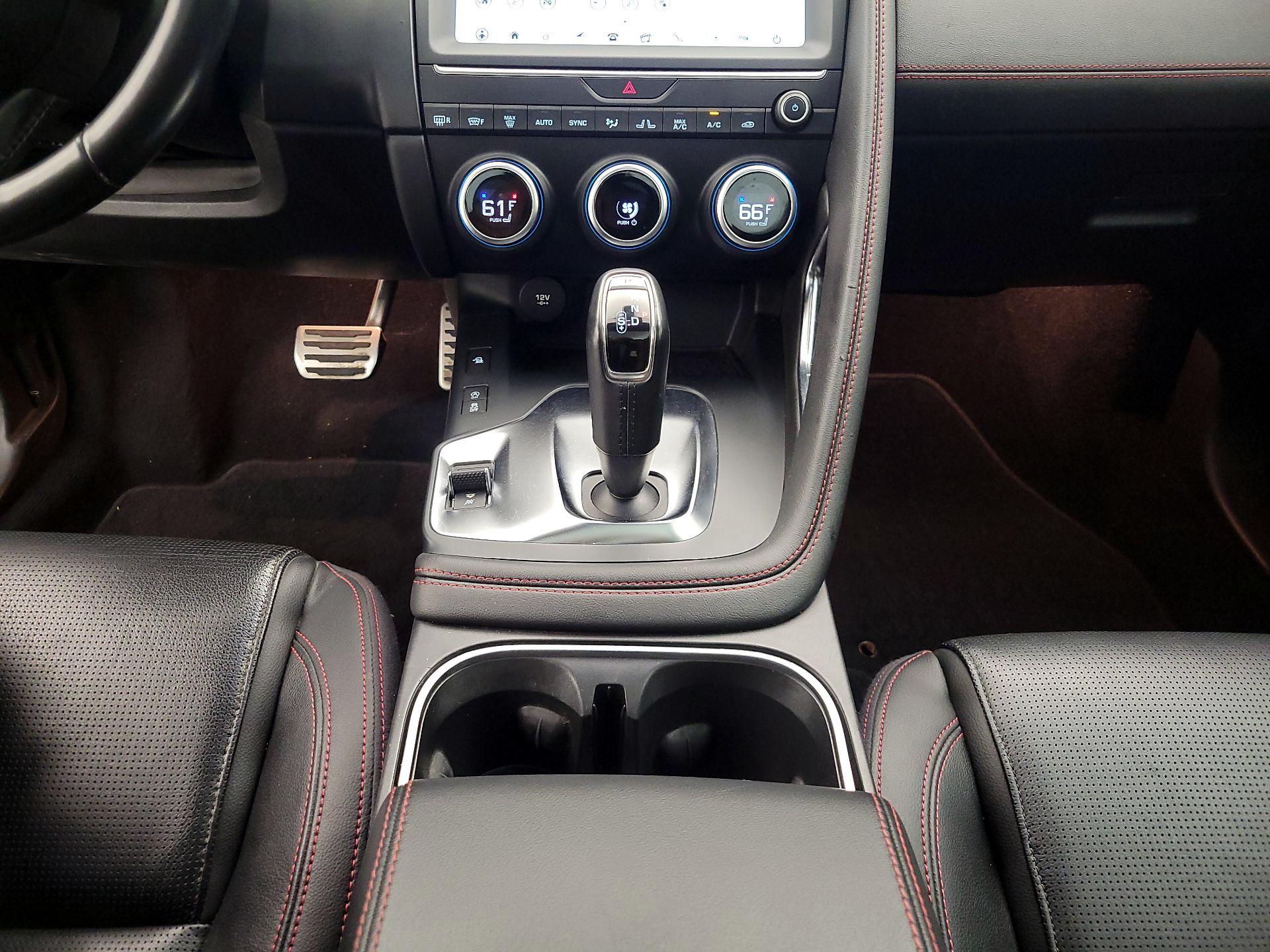 Thumbnail: 2020 Jaguar E-Pace - 17