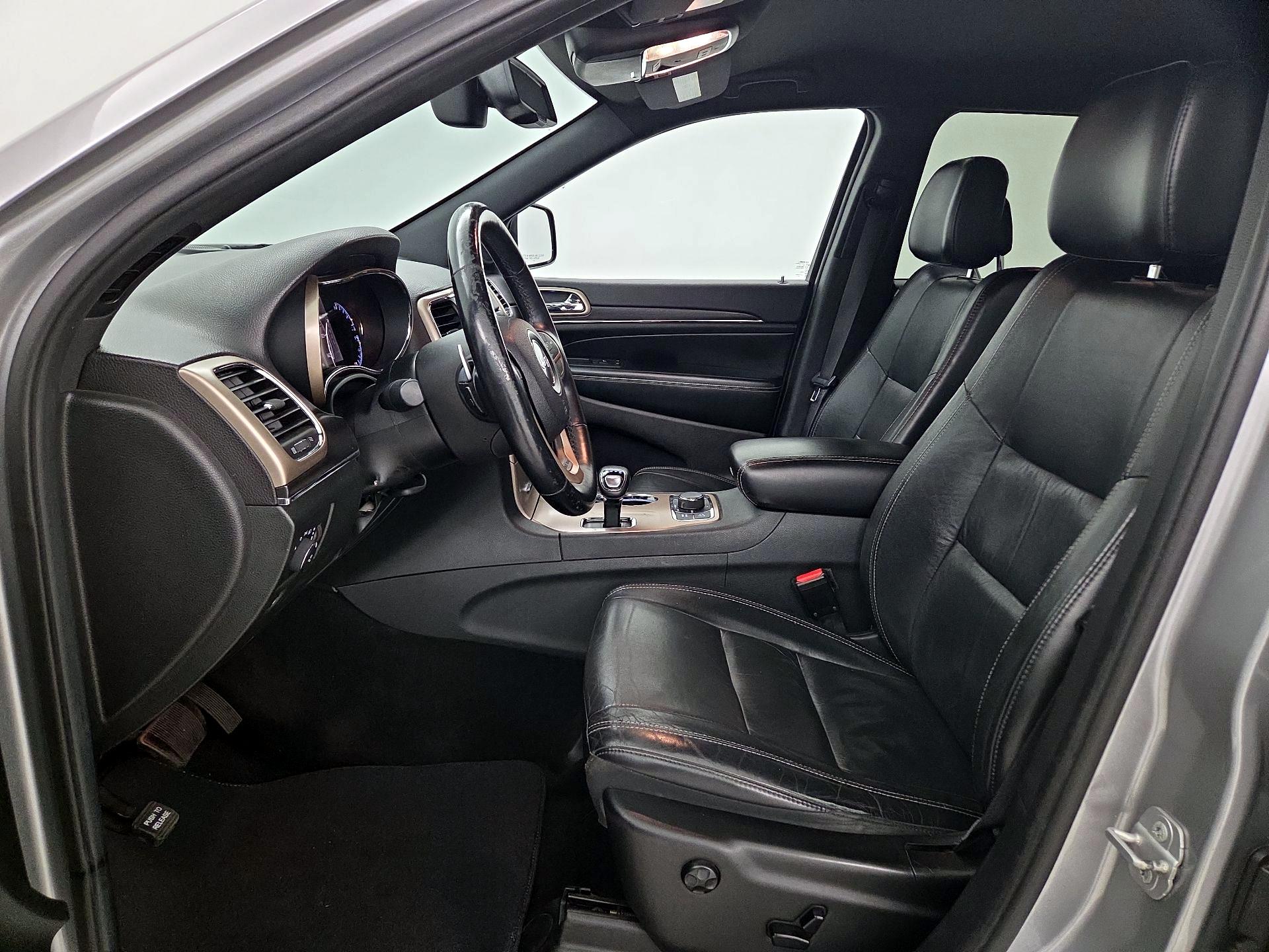 Thumbnail: 2014 Jeep Grand Cherokee - 11