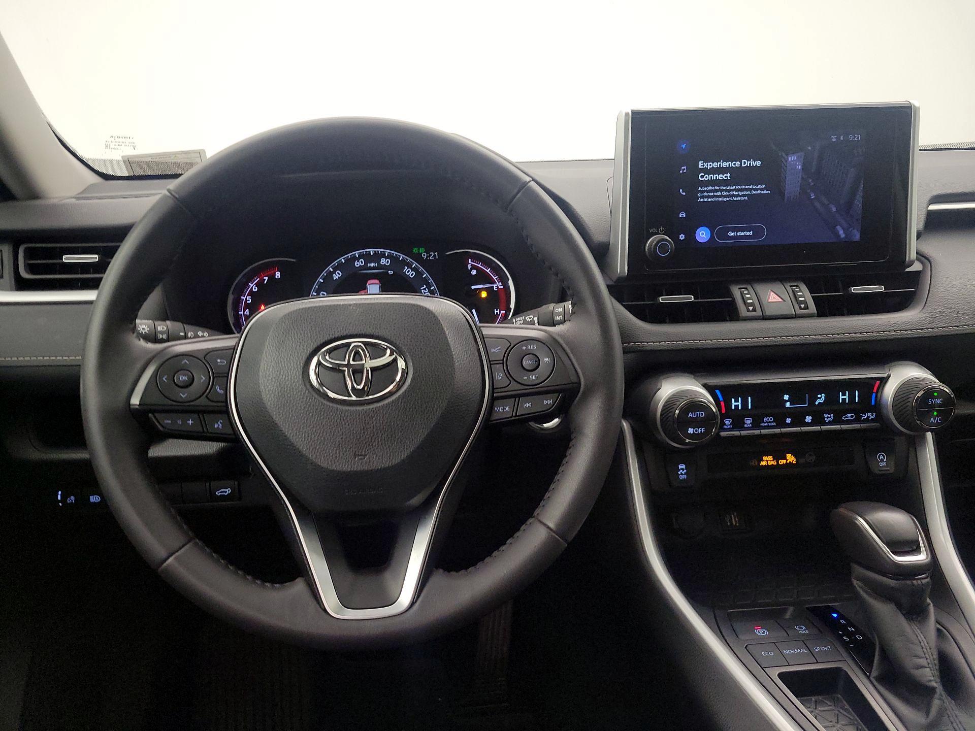 Thumbnail: 2025 Toyota RAV4 - 10