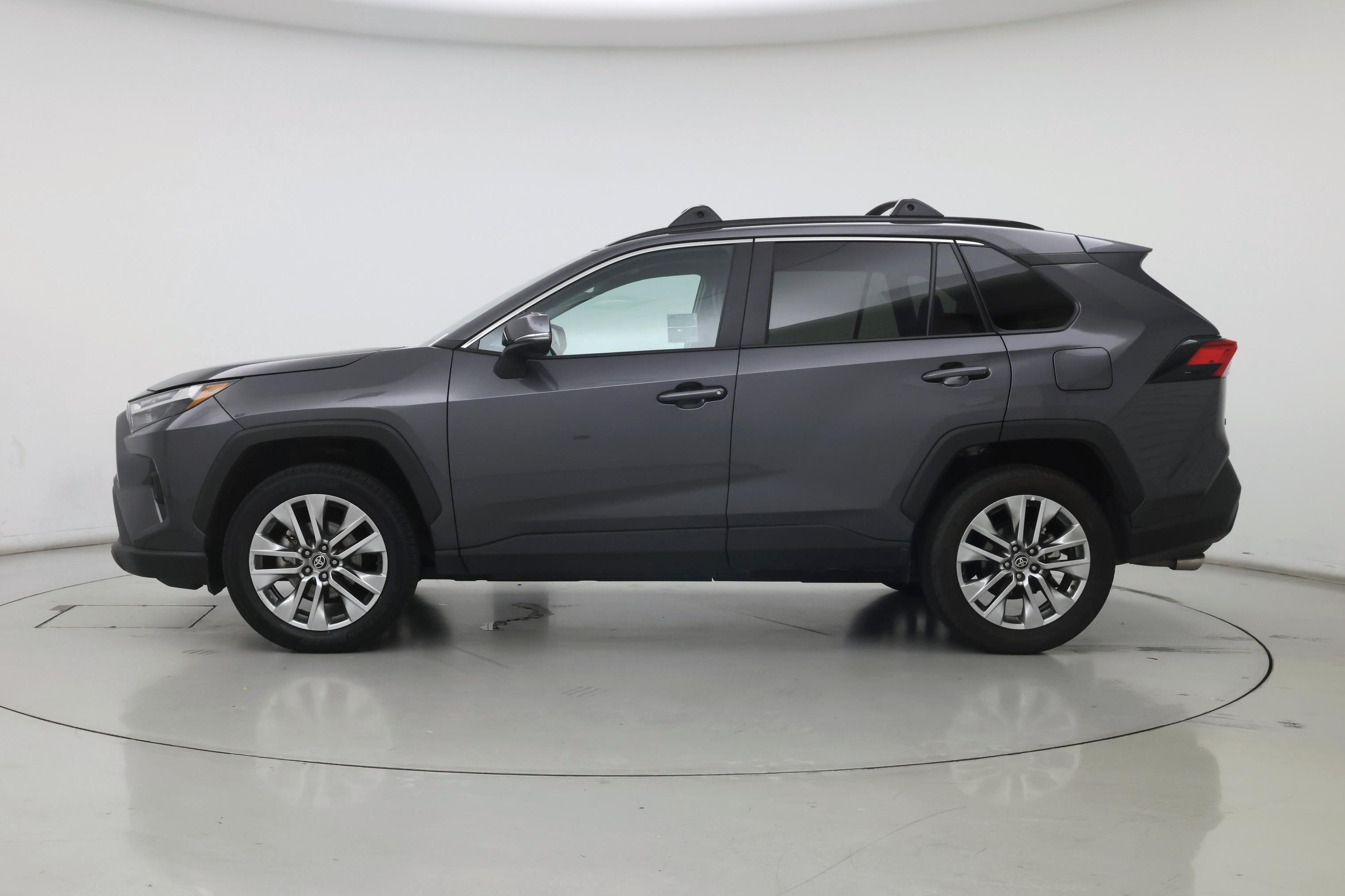 Thumbnail: 2025 Toyota RAV4 - 3