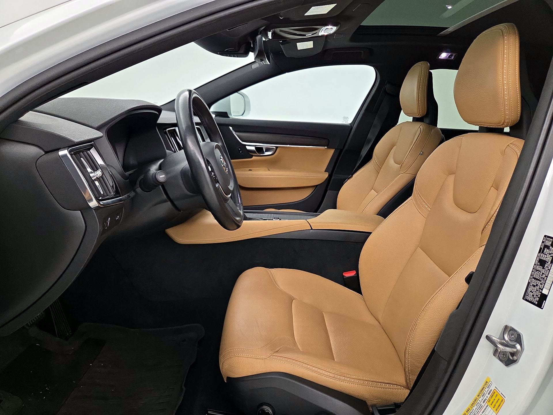 Thumbnail: 2018 Volvo V90 - 11