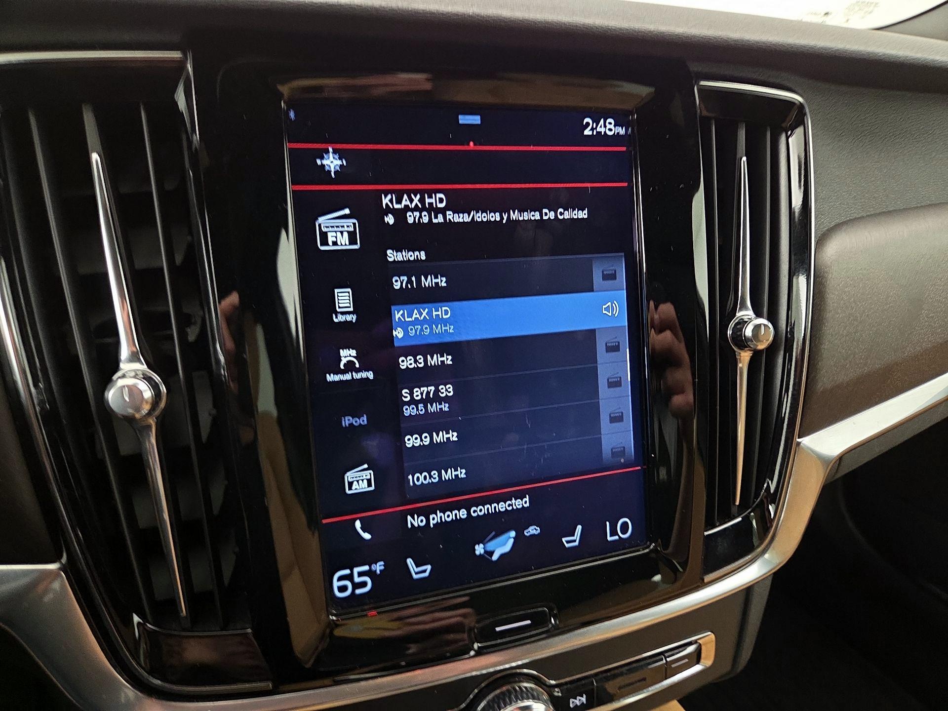Thumbnail: 2018 Volvo V90 - 16