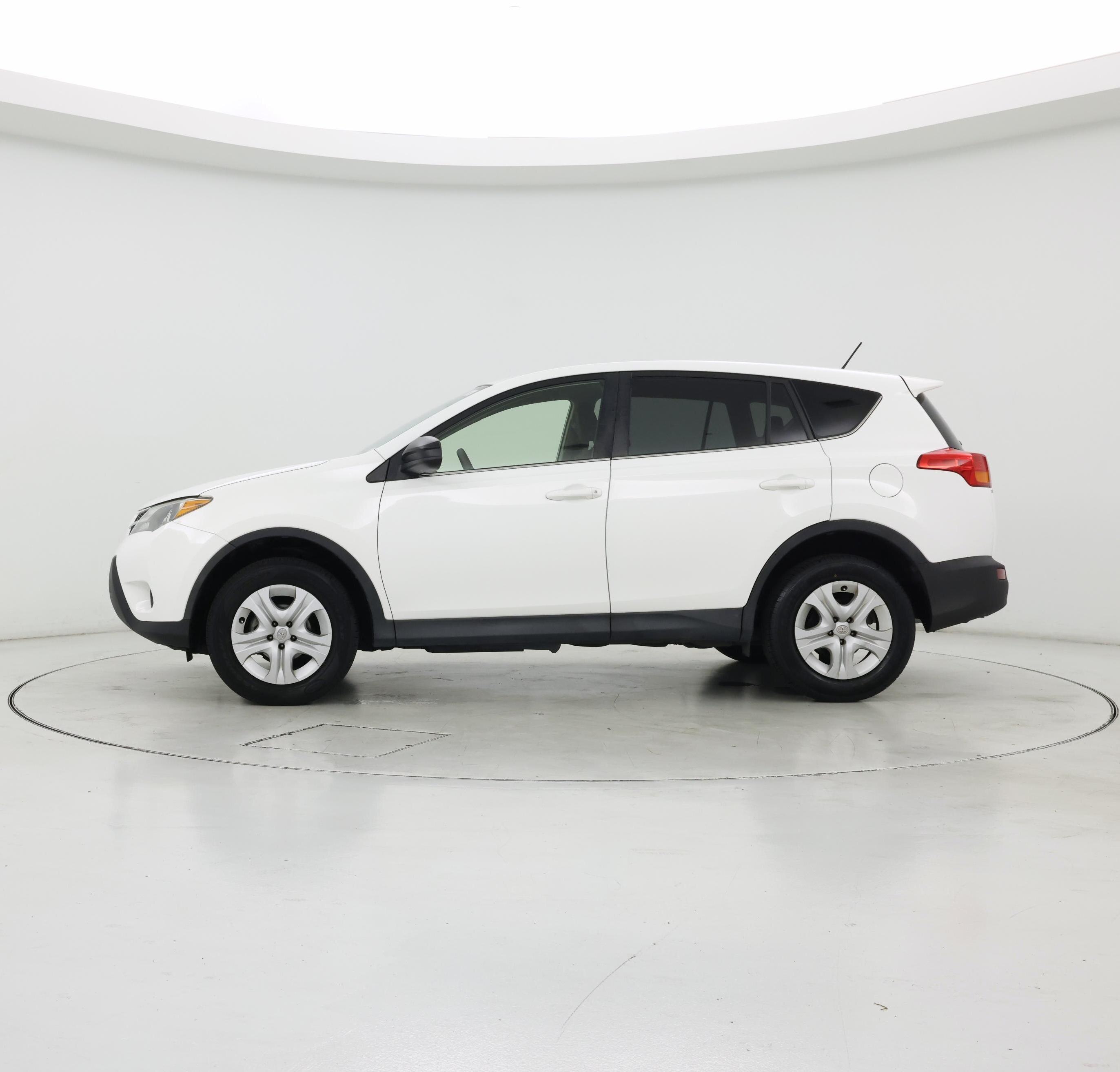 Thumbnail: 2014 Toyota RAV4 - 3