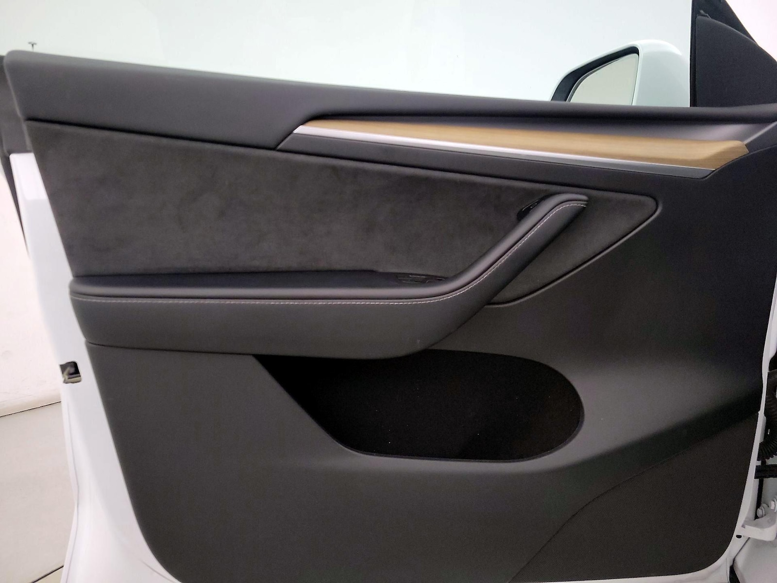 2023 Tesla Model Y Long Range - Photo 13