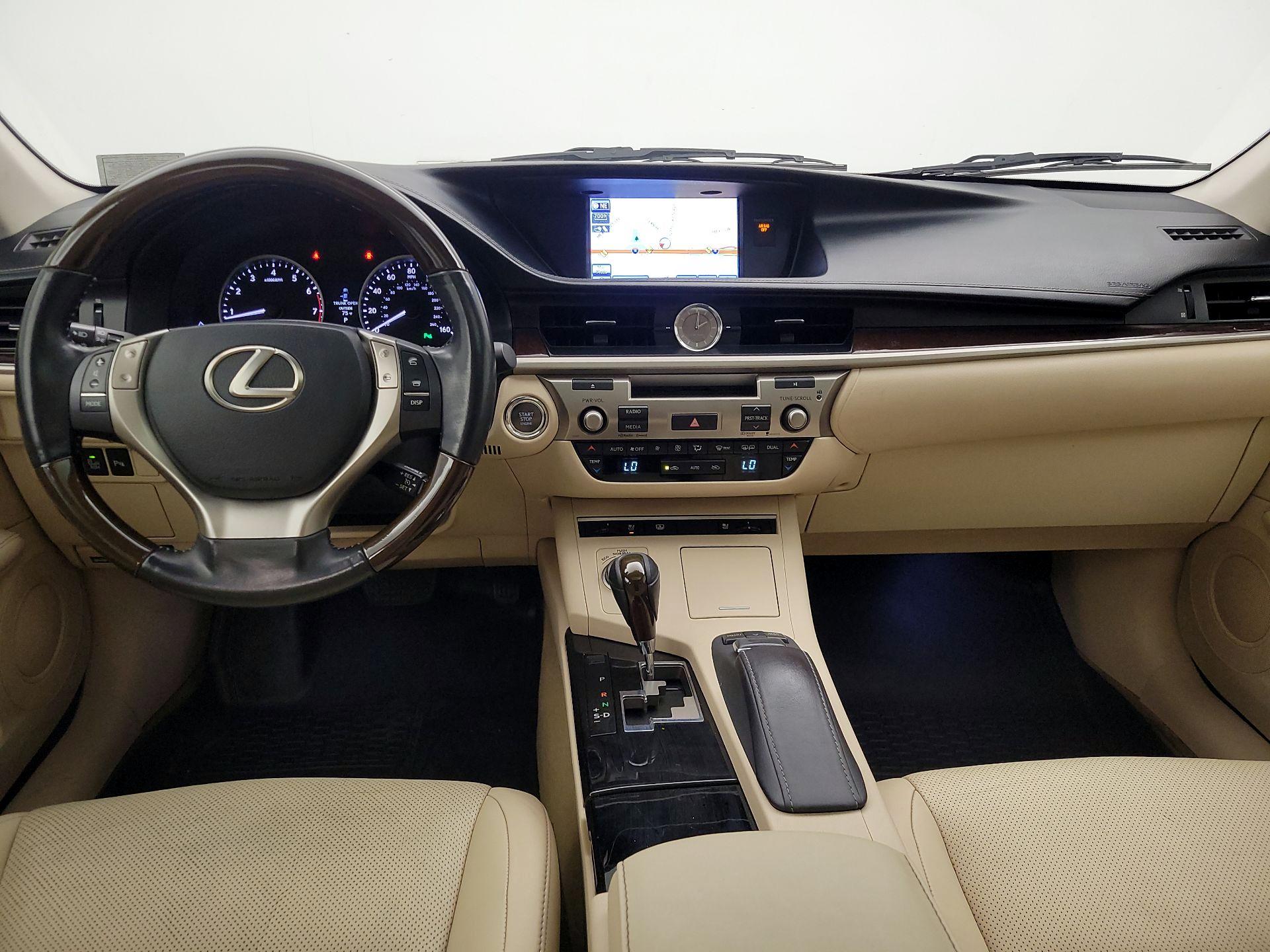 Thumbnail: 2014 Lexus ES - 9