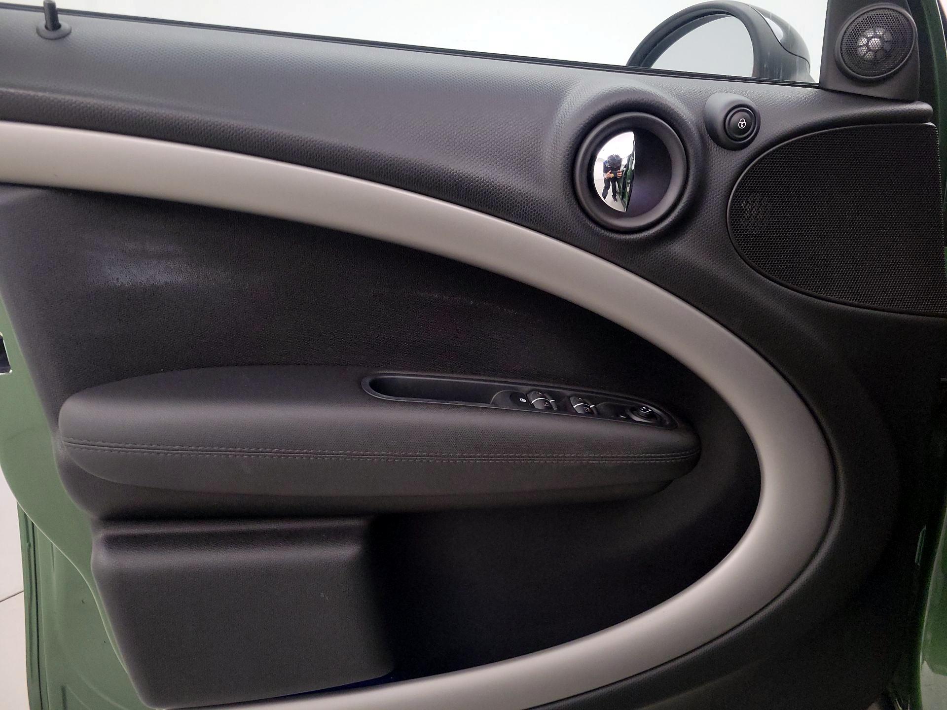 Thumbnail: 2016 MINI Cooper Countryman - 12