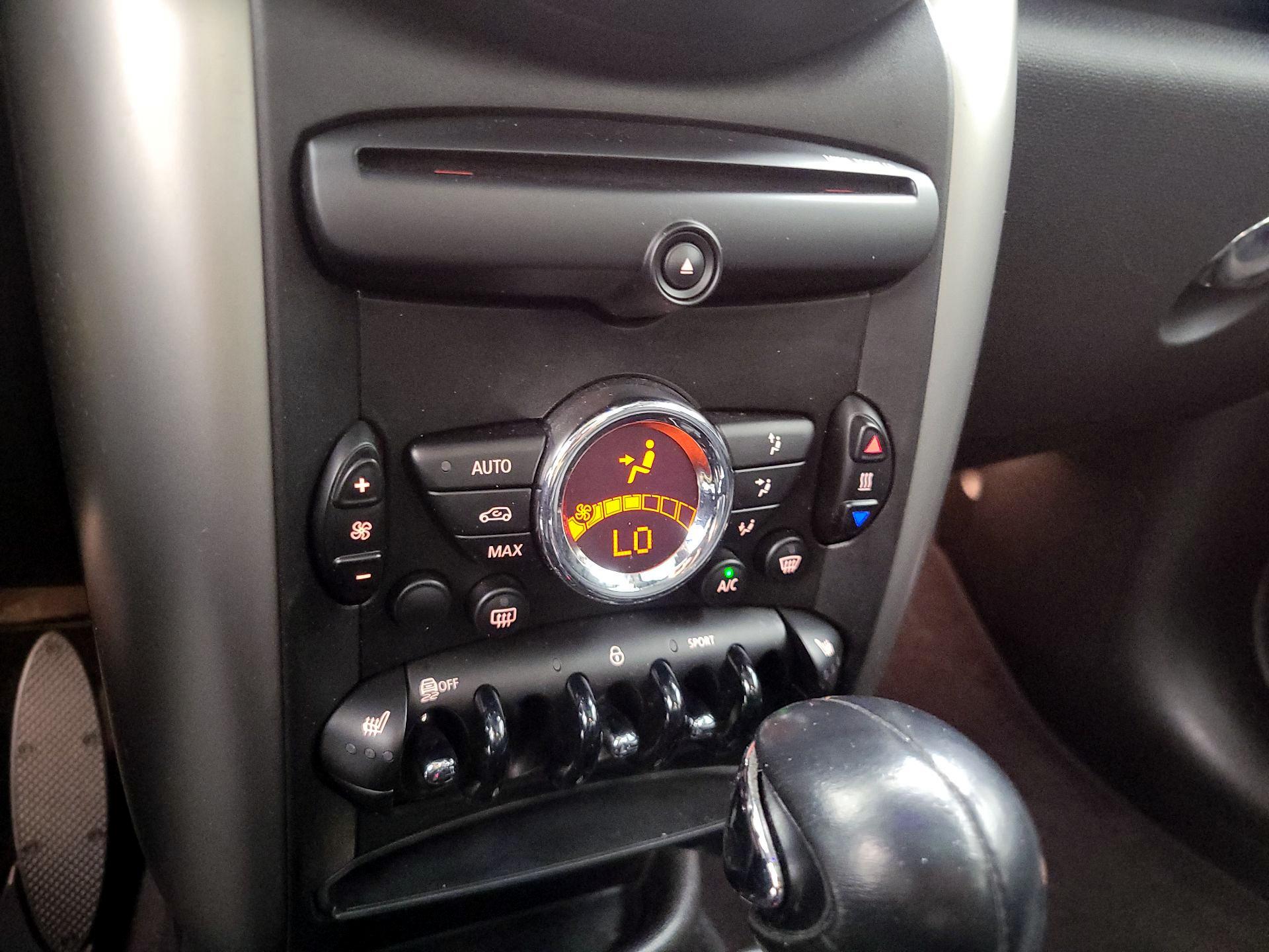 Thumbnail: 2016 MINI Cooper Countryman - 14