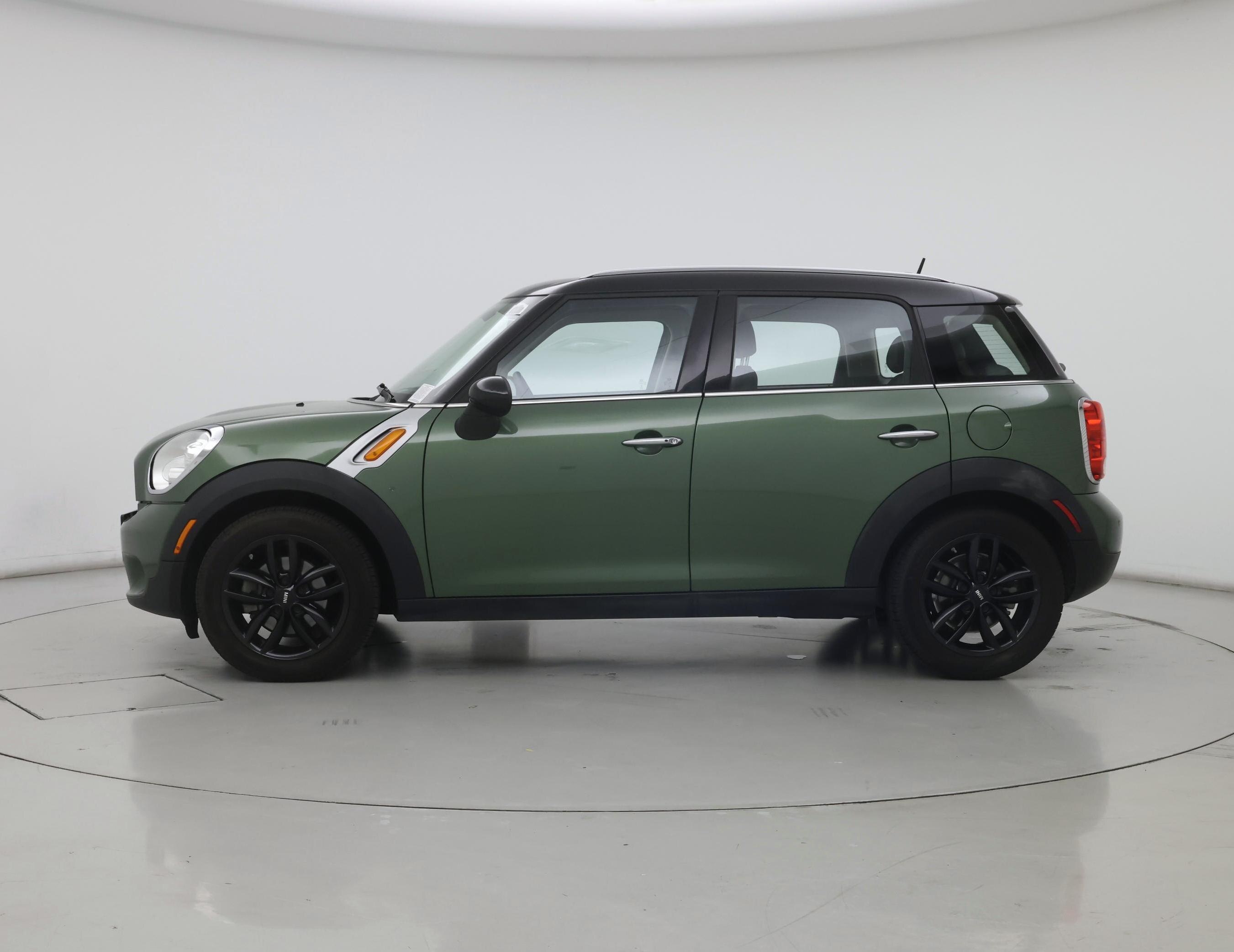 Thumbnail: 2016 MINI Cooper Countryman - 3