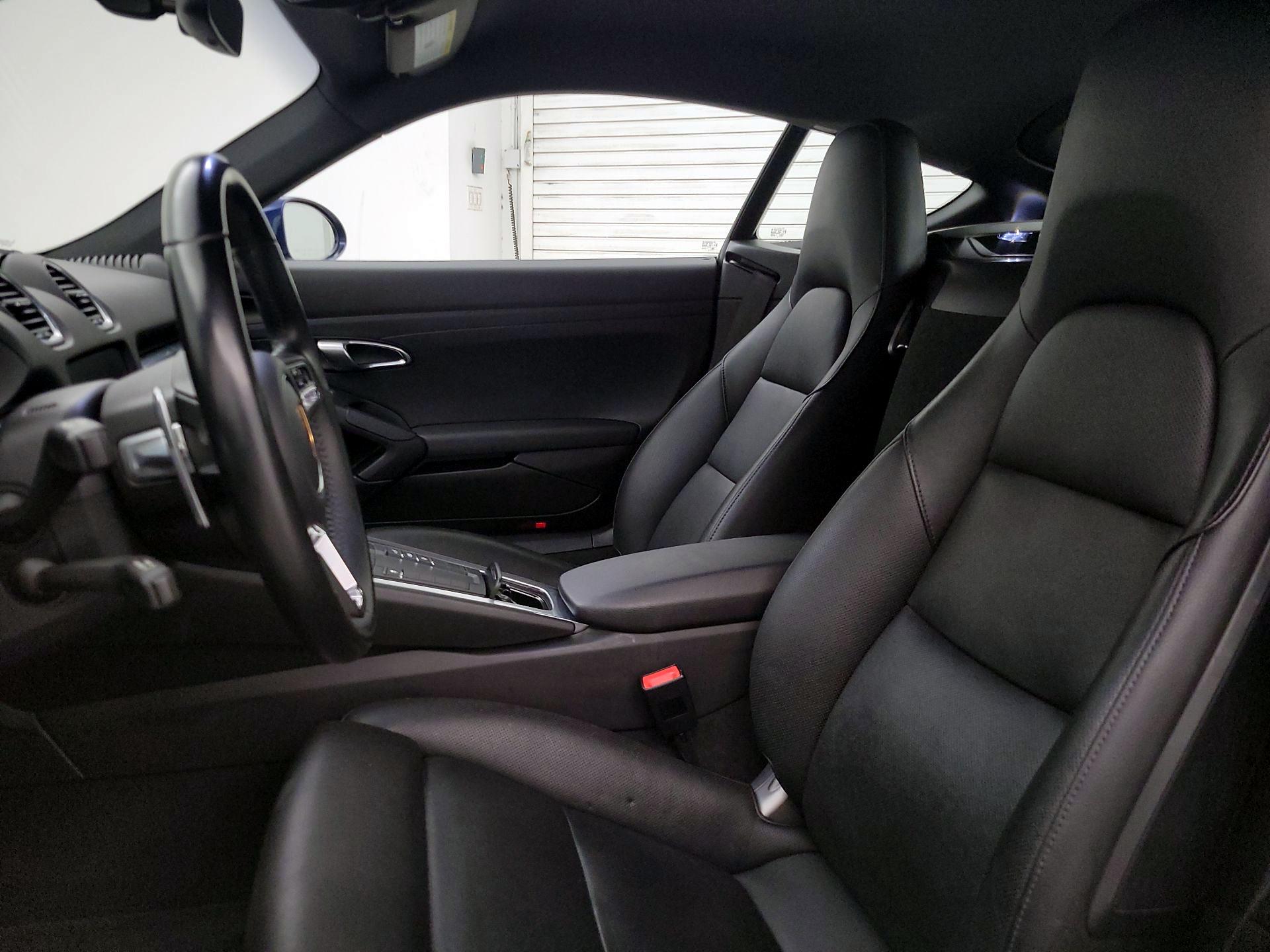 Thumbnail: 2023 Porsche 718 Cayman - 10