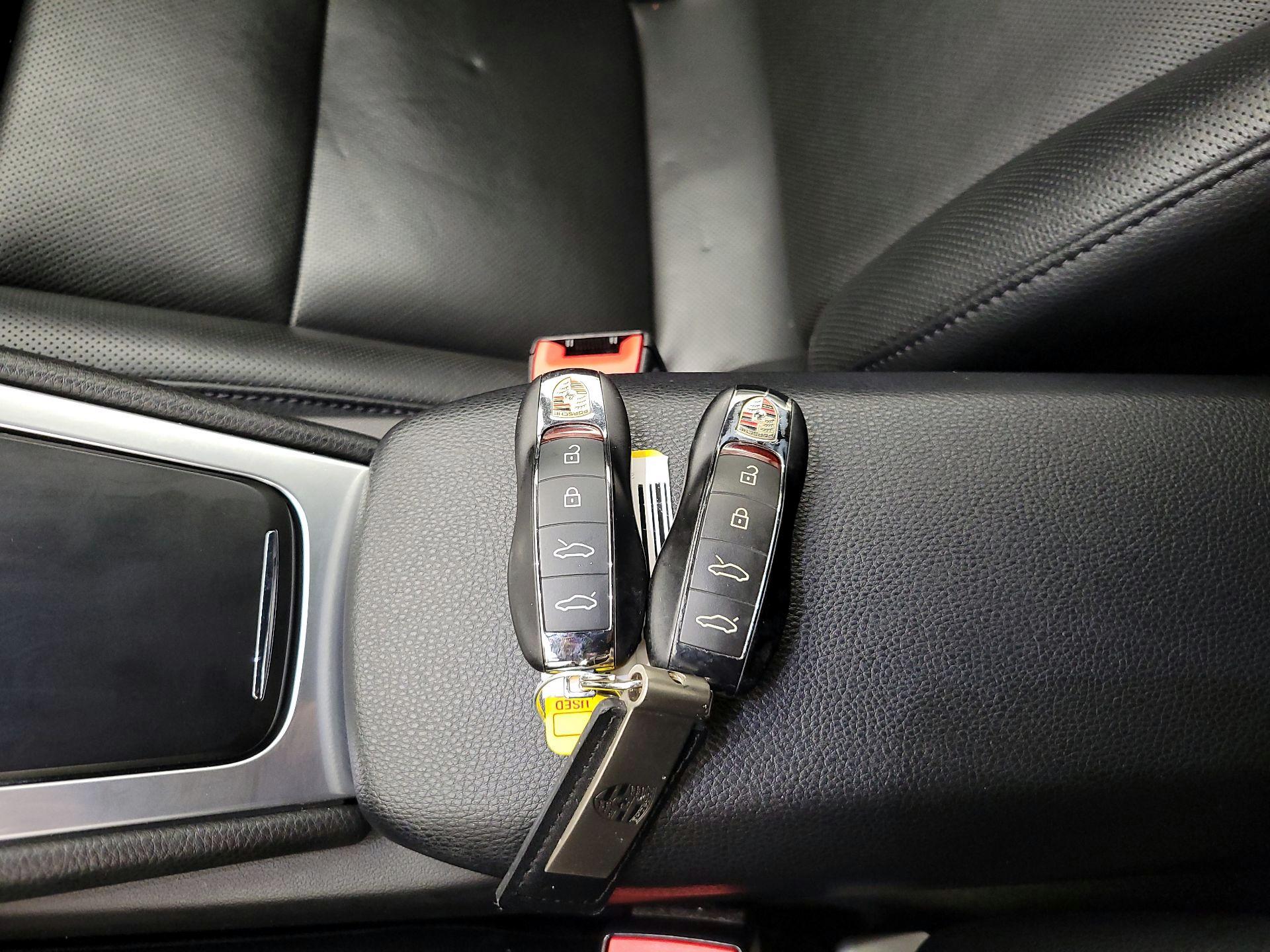 Thumbnail: 2023 Porsche 718 Cayman - 19