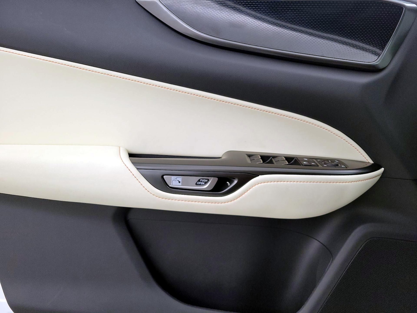 2024 Lexus NX 250 - Photo 13