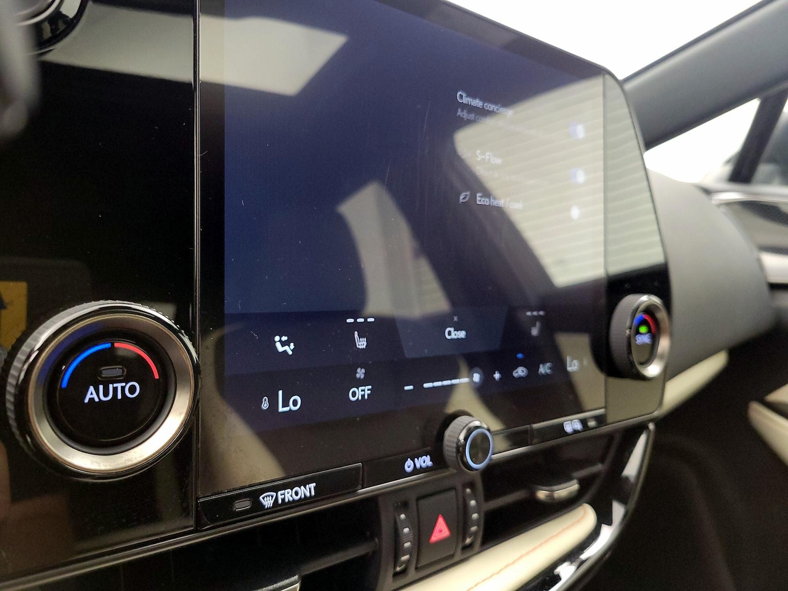 2024 Lexus NX 250 - Photo 17