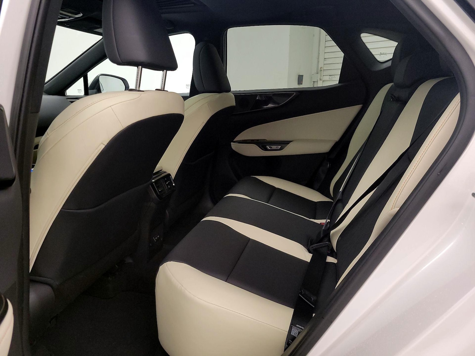 2024 Lexus NX 250 - Photo 21