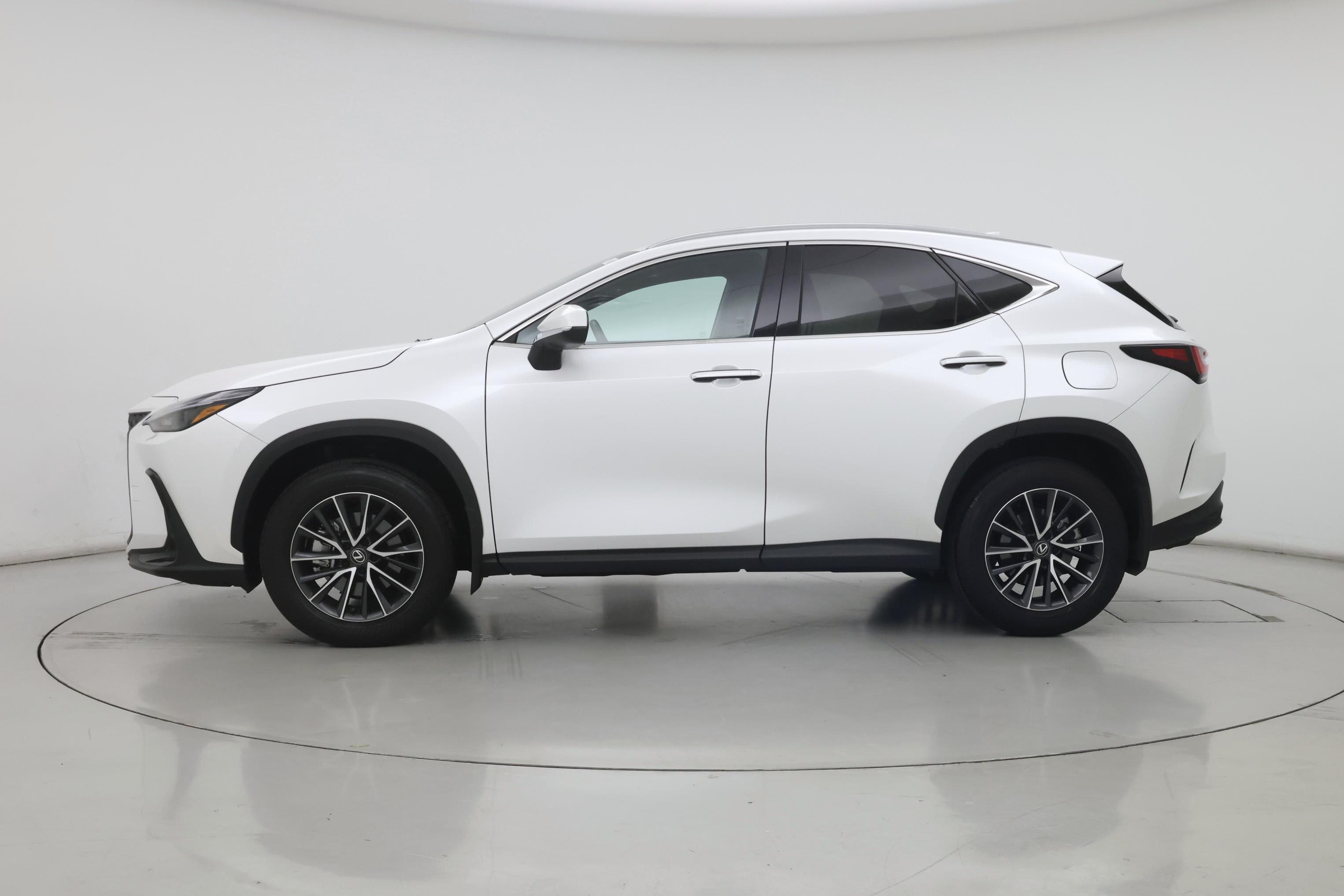 Thumbnail: 2024 Lexus NX - 3