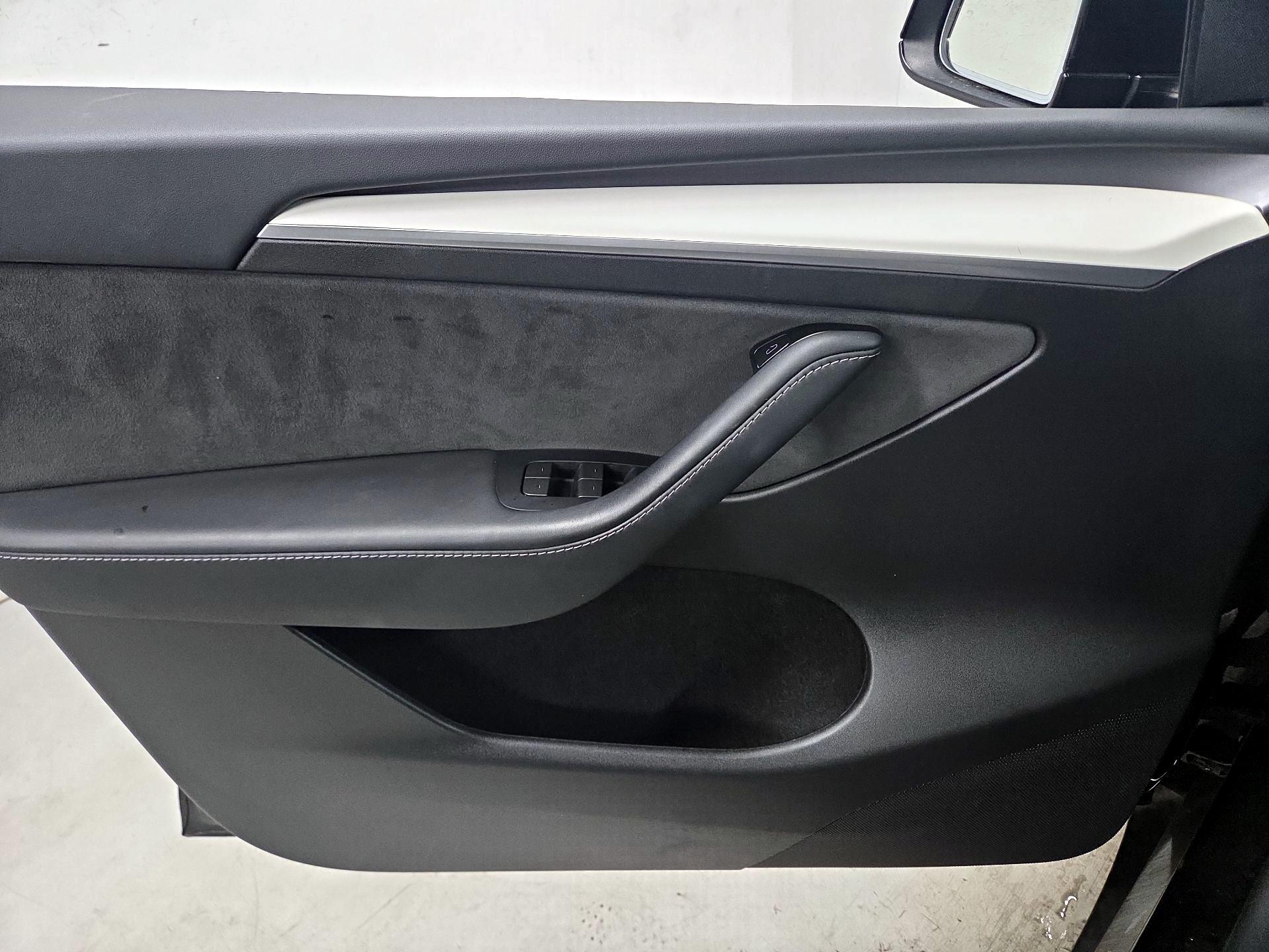 Thumbnail: 2024 Tesla Model Y - 12
