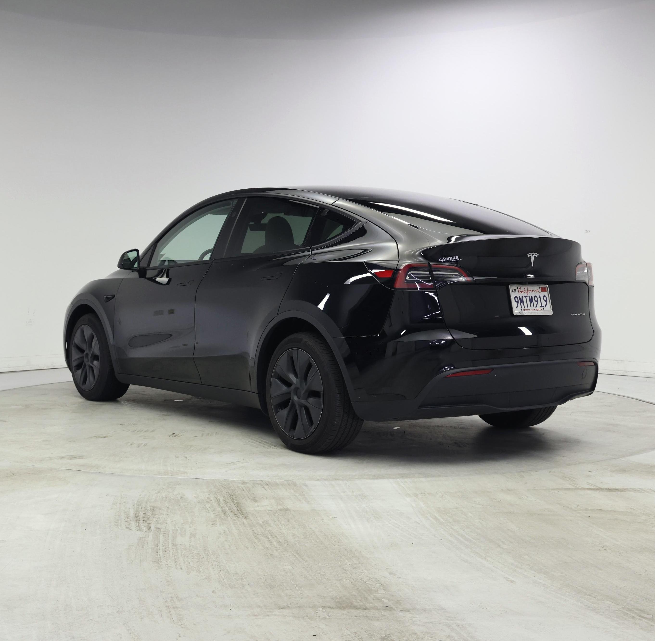 Thumbnail: 2024 Tesla Model Y - 2