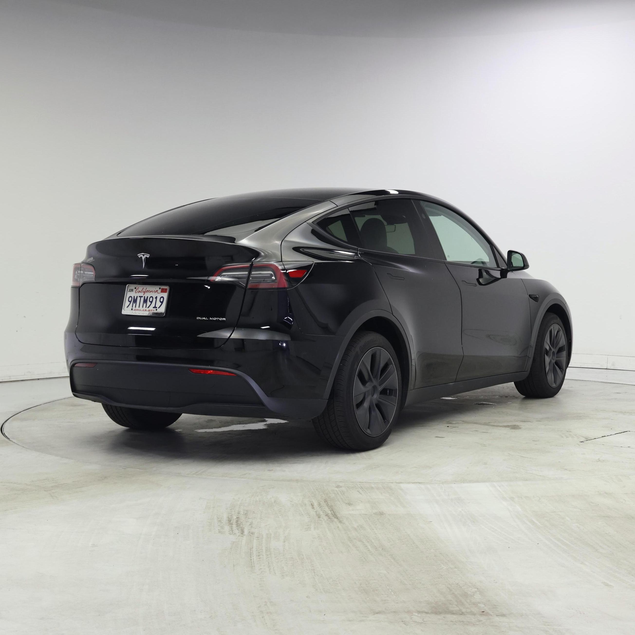 Thumbnail: 2024 Tesla Model Y - 8