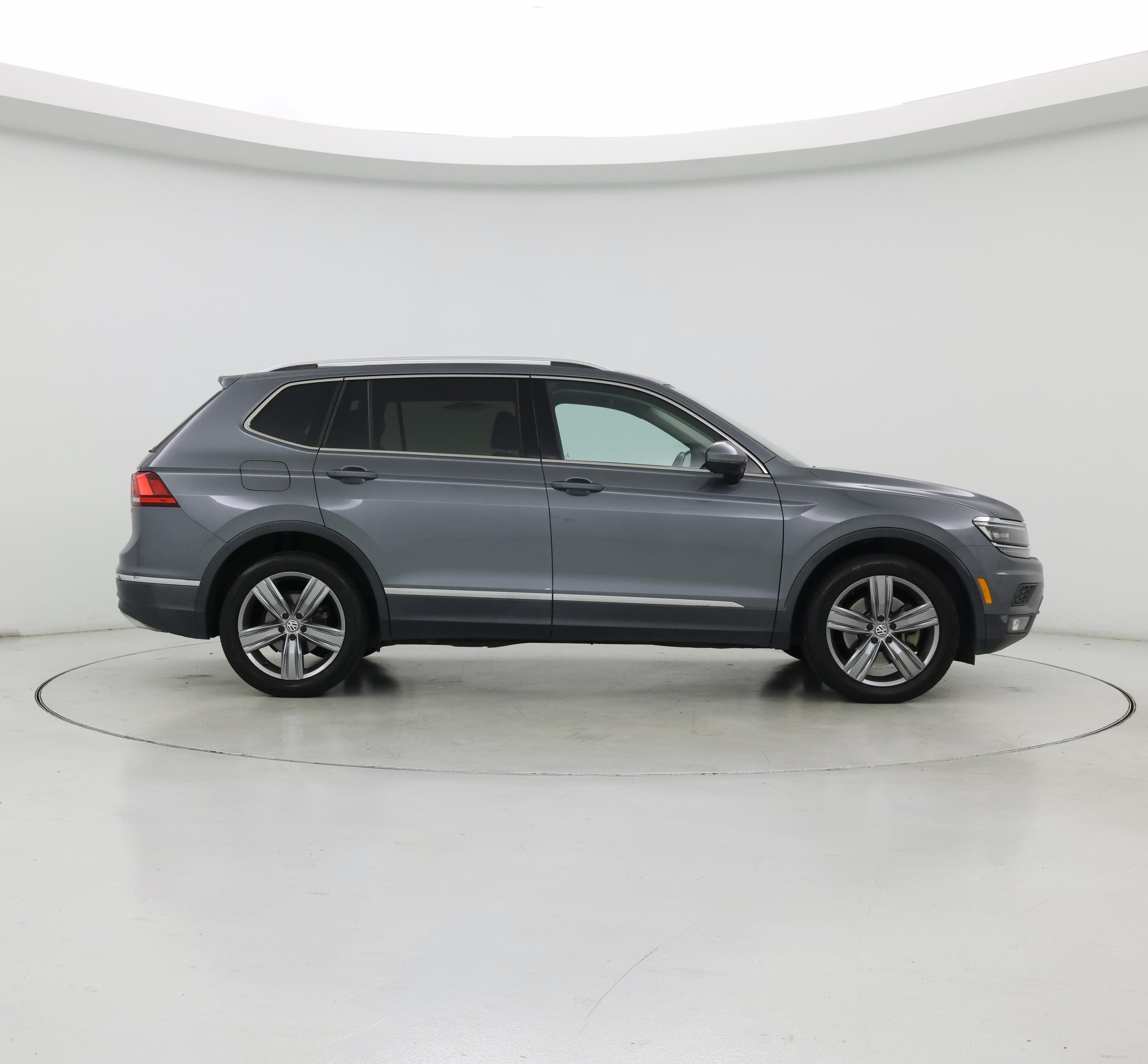 Thumbnail: 2018 Volkswagen Tiguan - 7
