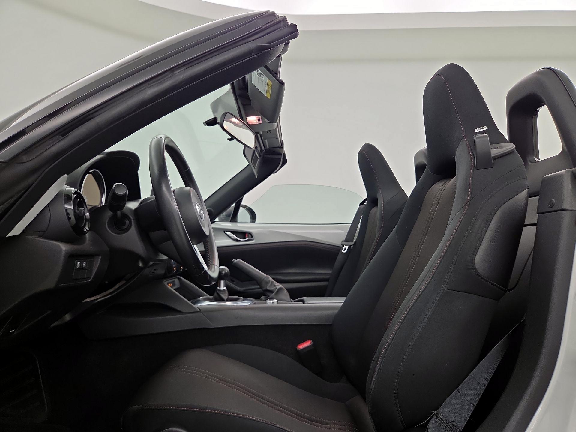Thumbnail: 2016 Mazda MX-5 Miata - 18