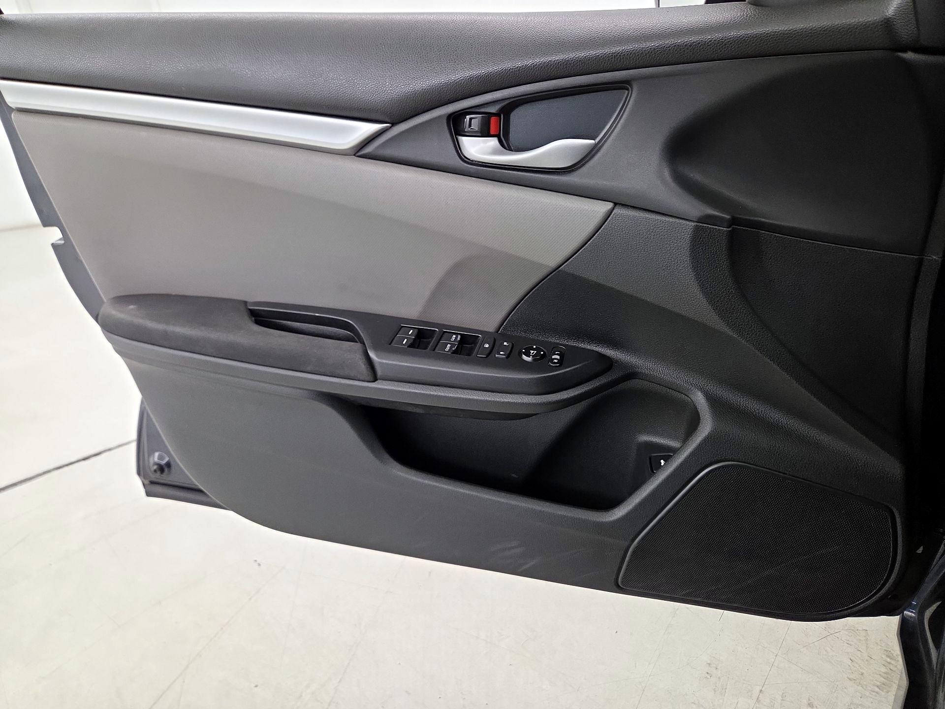 Thumbnail: 2018 Honda Civic - 12