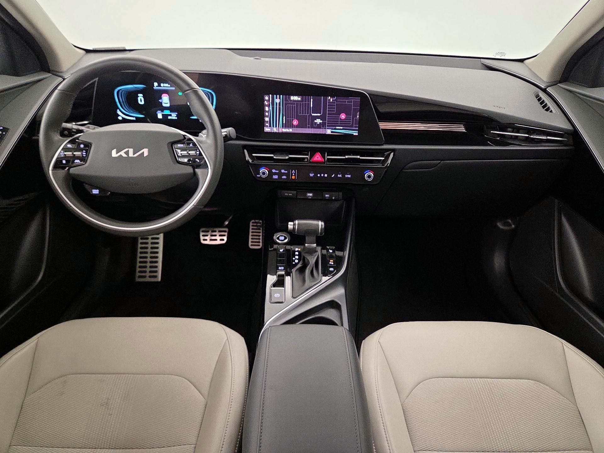 Thumbnail: 2024 Kia Niro - 9